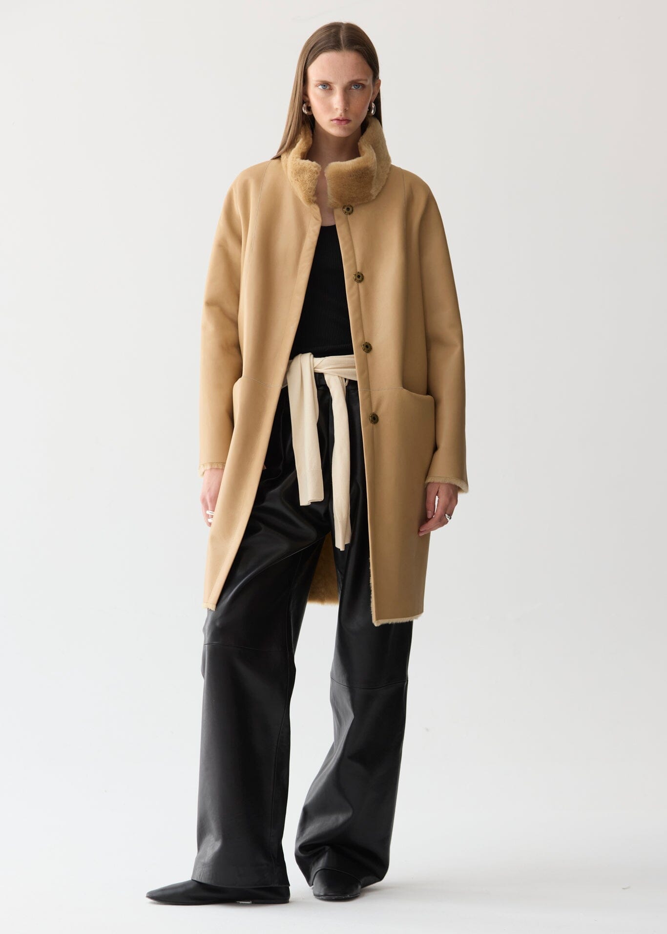 Abrigo de pelo con cuello alto piel Miguel Marinero