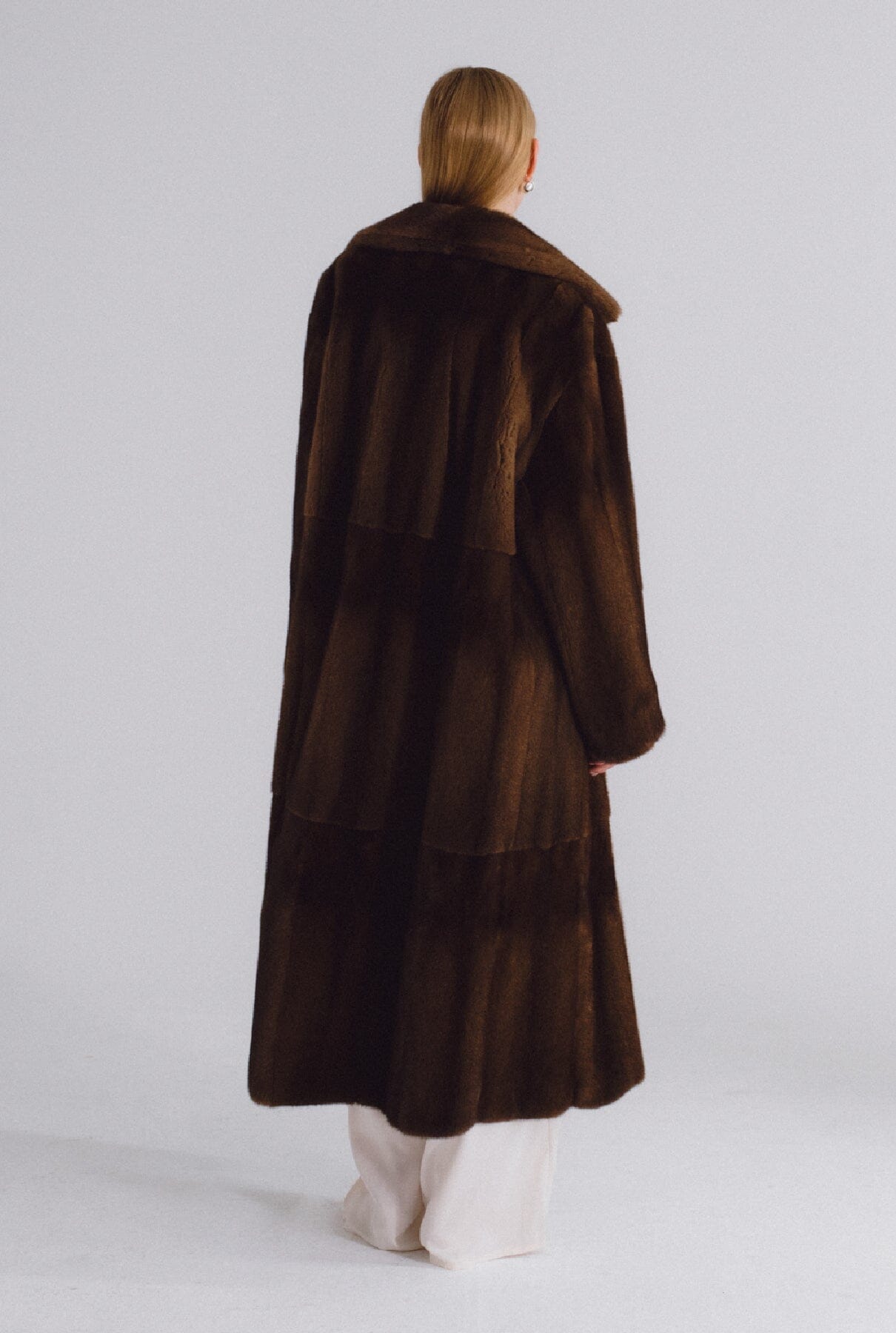 Abrigo maxi de pelo visón Coats Miguel Marinero