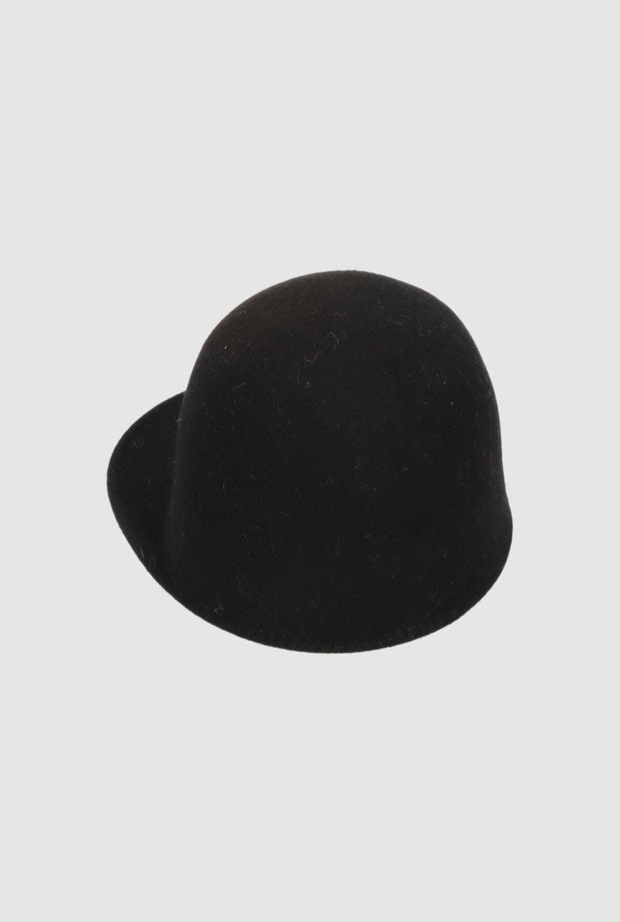 Anne Cap Black Hat Zahati