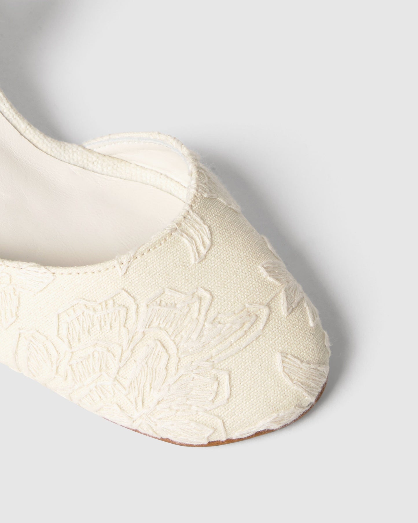 ARAN CSC/305 Heels Castañer