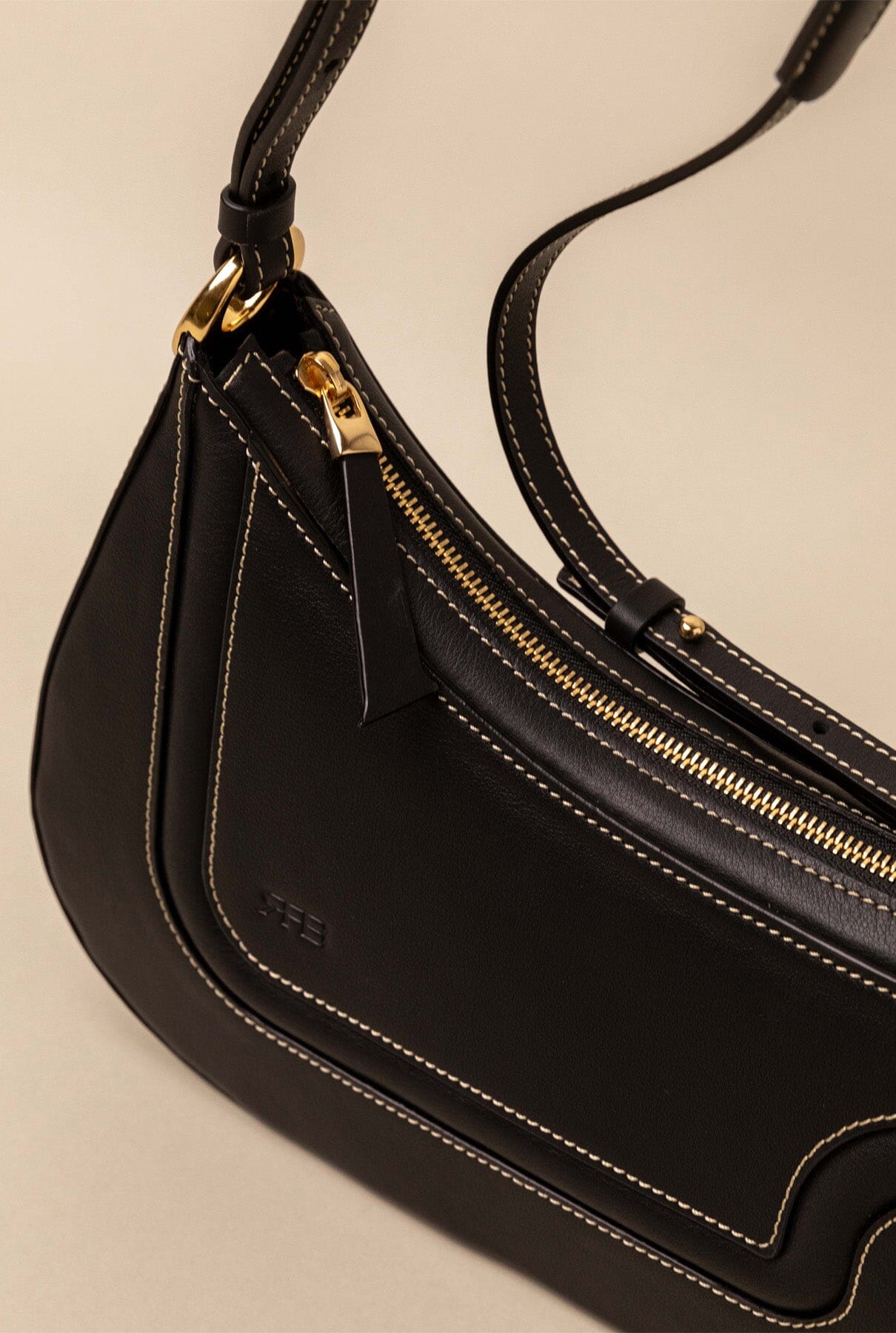 Binomio Black Leather Shoulder Bag Shoulder Bag RFB