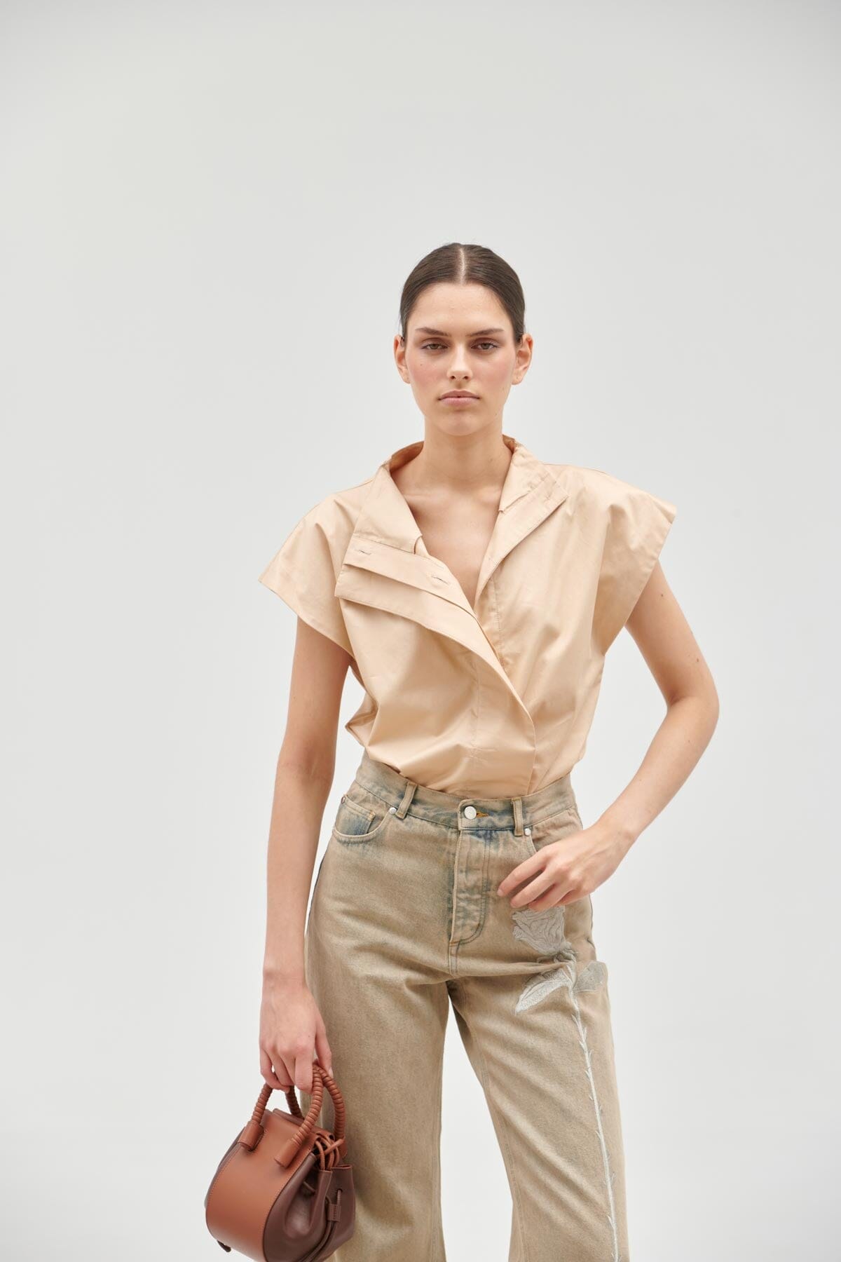 Camisa cierre lateral Beige Shirts & blouses Iki Essentials