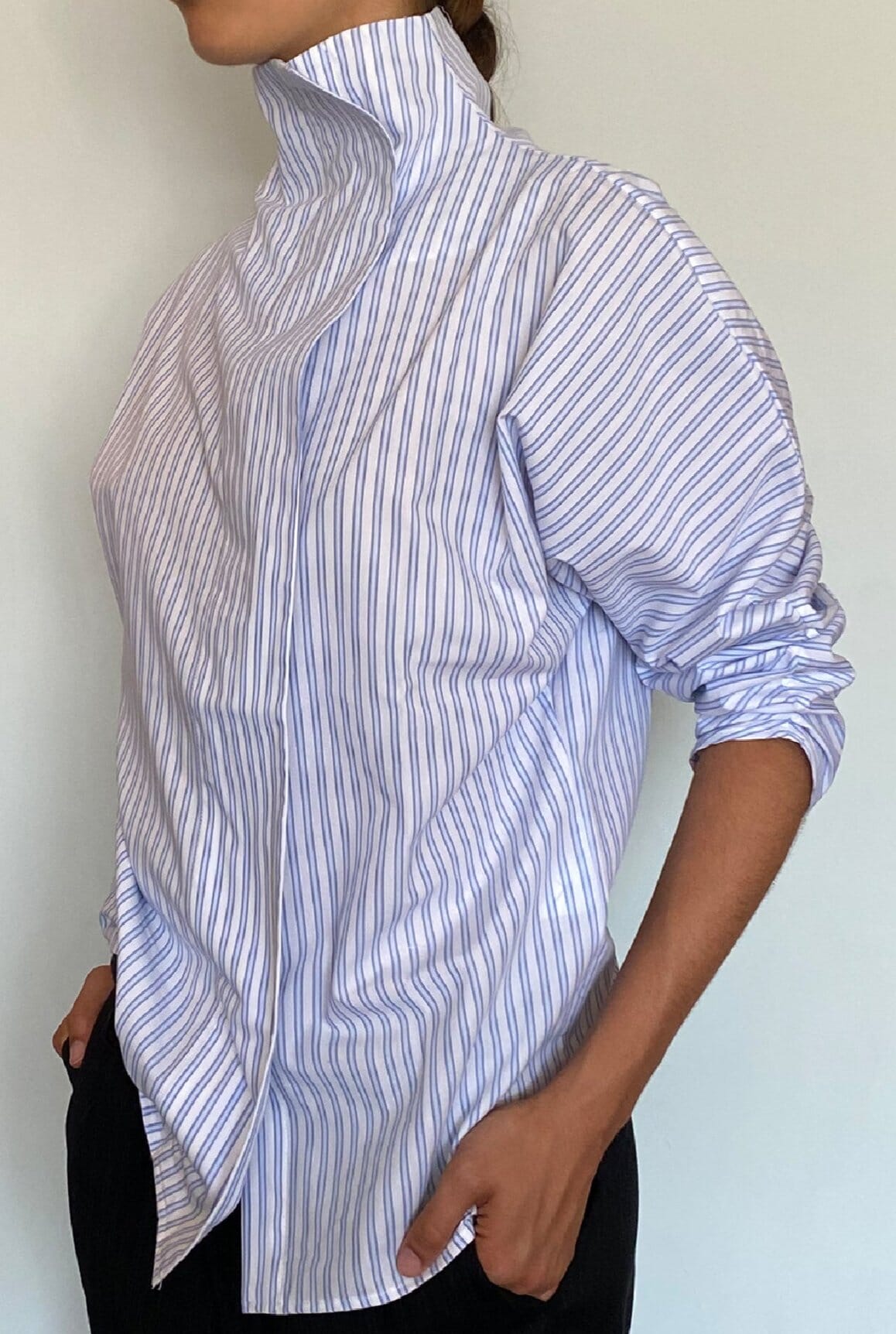 Camisa cierre lateral rayas - preorder Shirts & blouses Iki Essentials