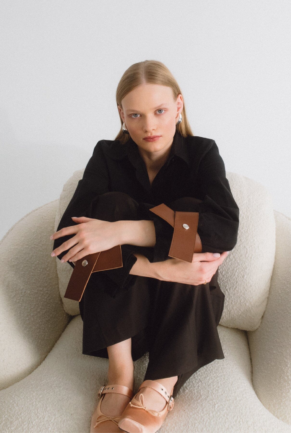 Camisa entallada negra con detalle marrón Shirts & blouses Miguel Marinero