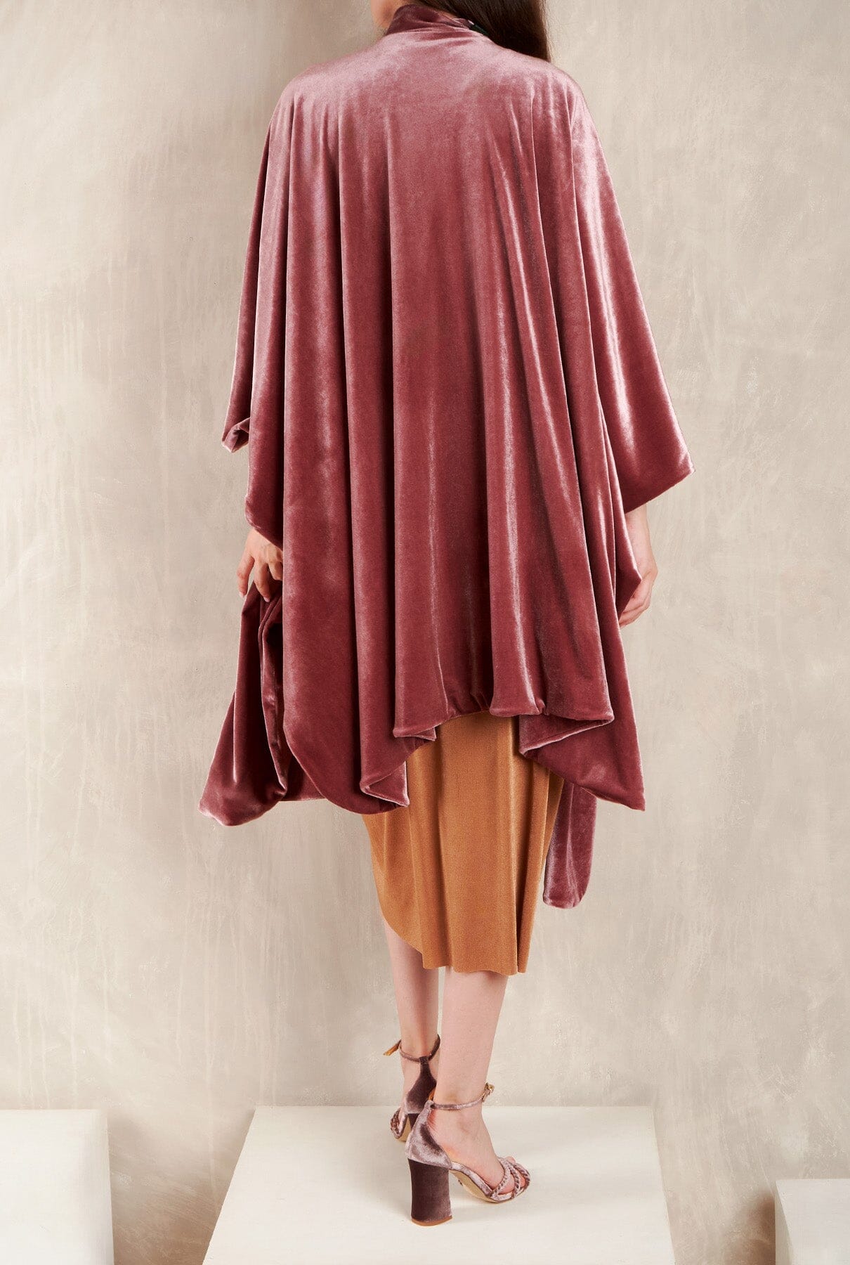 Capa Diana Rosa Palo Capes & shawls Duyos