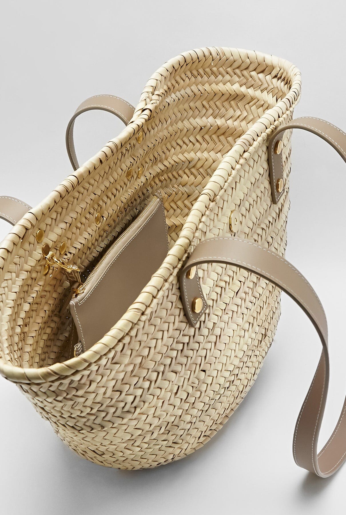 Capazo Vera Taupe Shoulder bags Carnevale Madrid