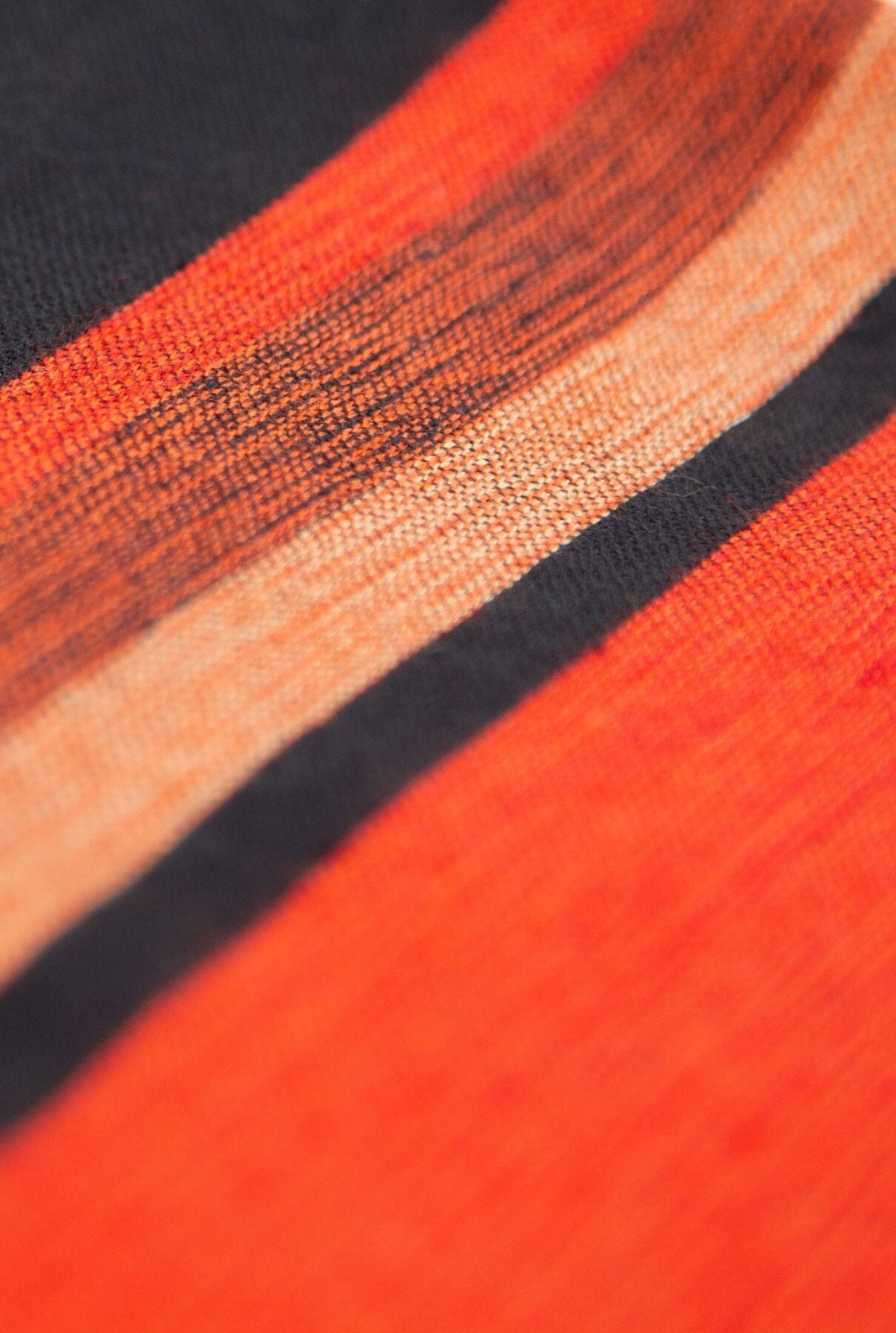 CHAL CASHMERE/ SEDA Fino RAYAS CENTRO ROJO_NARANJA_NEGRO Foulards & Scarves Victoria de Talhora