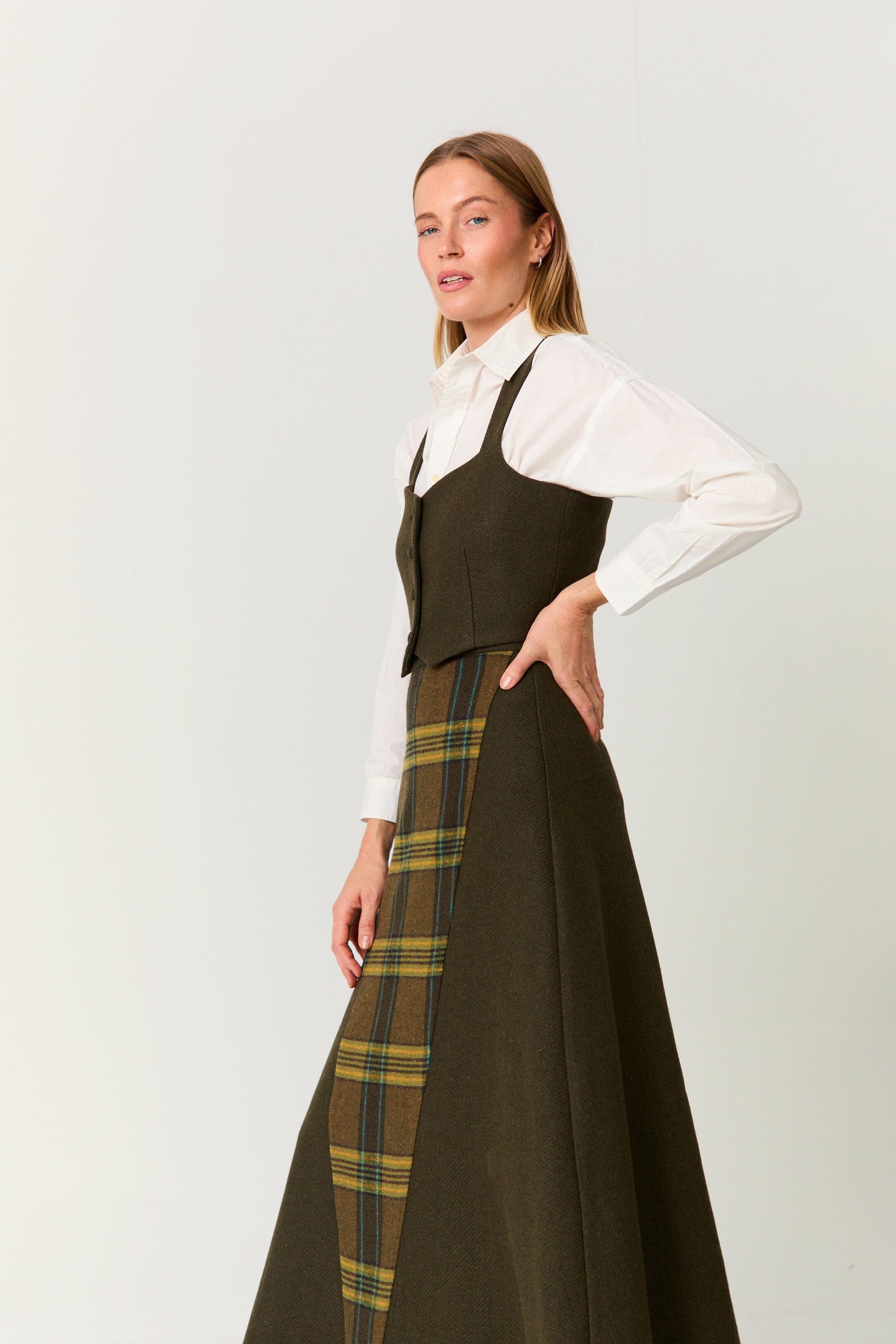 CIRCUS OLIVE Skirts Copines