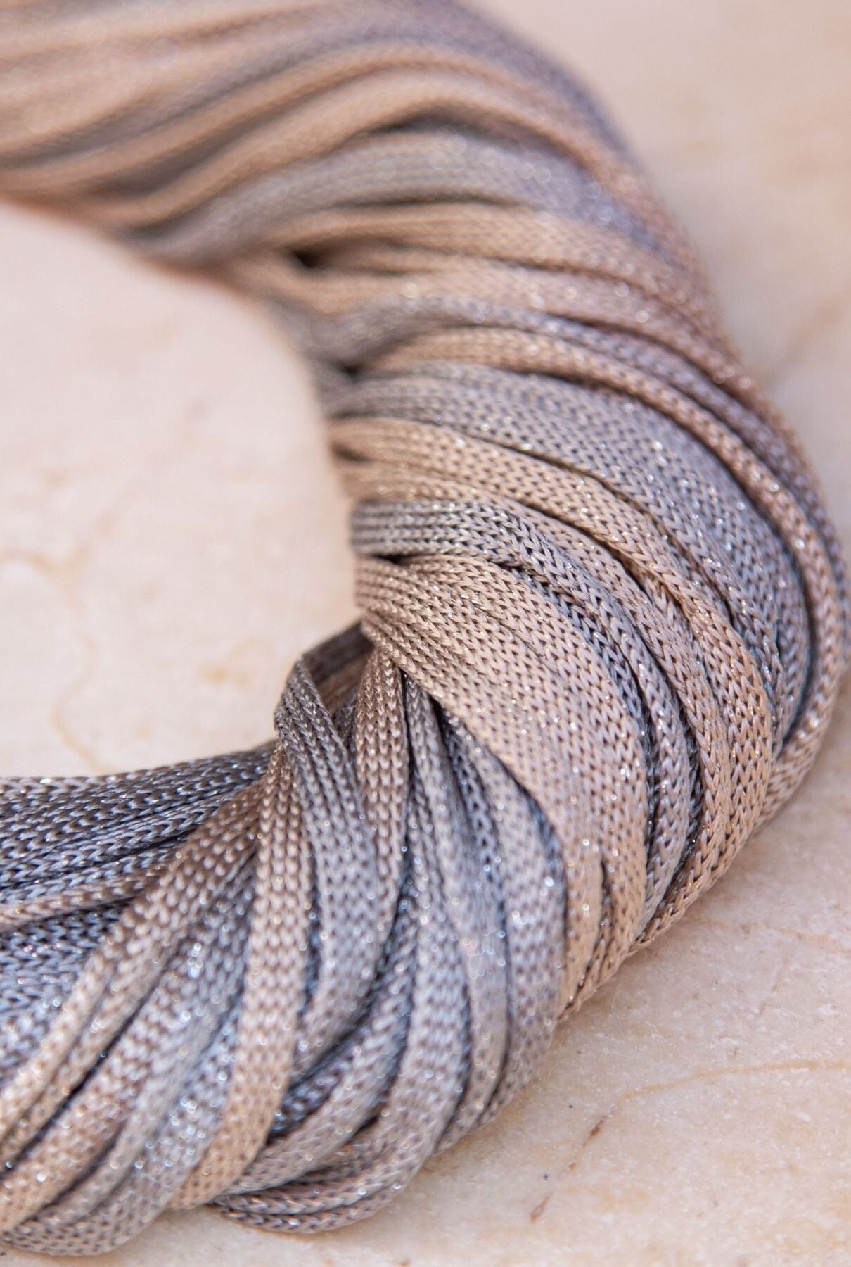 COLLAR SEDA BEIGE CAMEL JASP GRIS Necklaces Victoria de Talhora