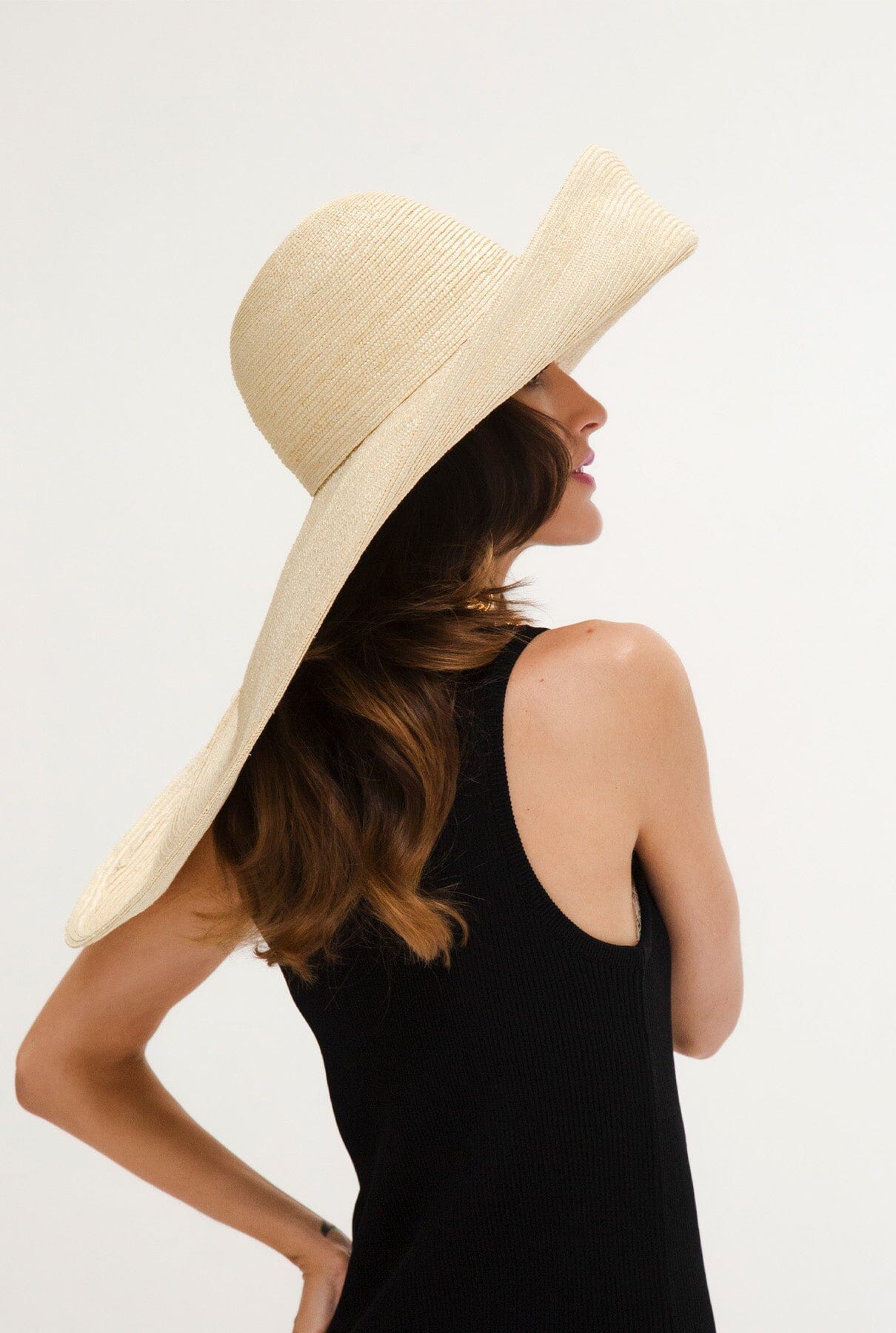 Laola Crudo Hats Nana Golmar