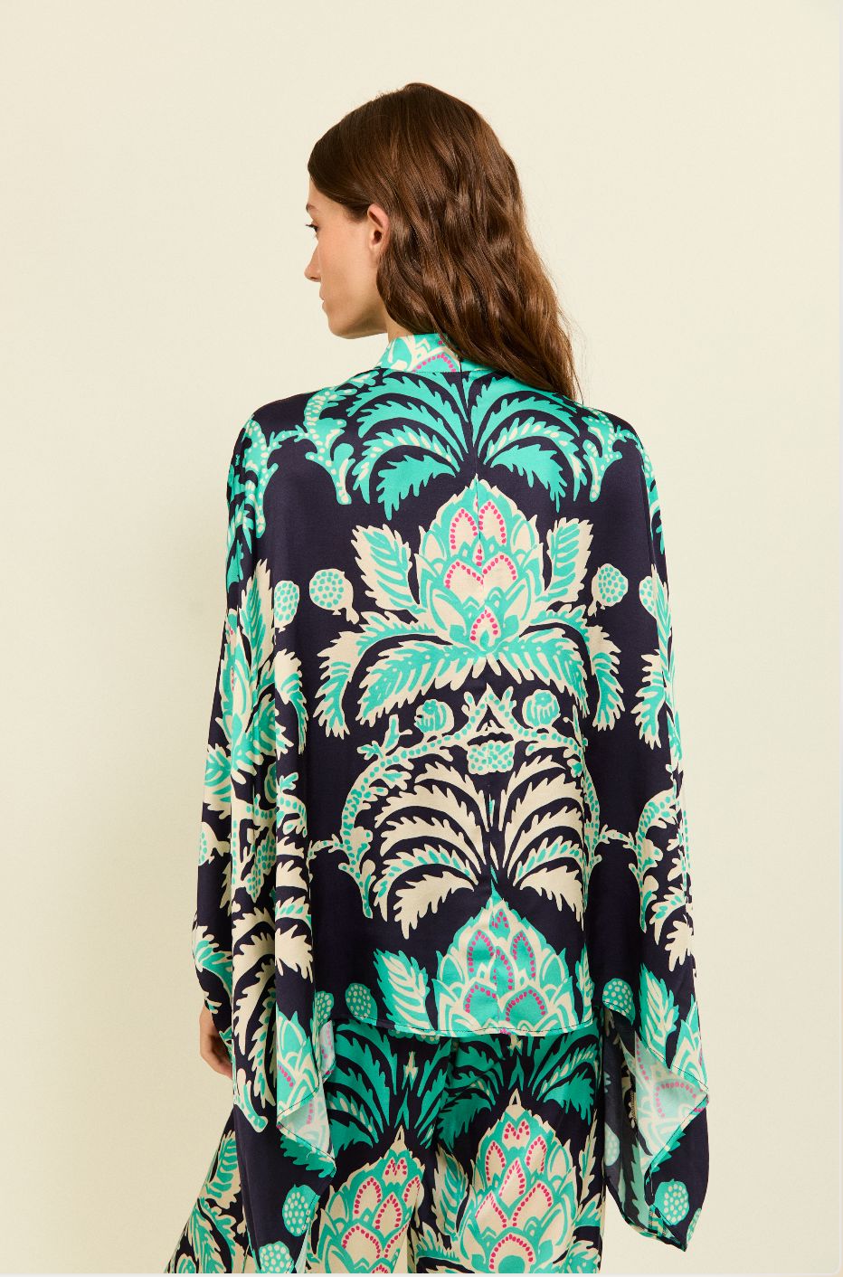 MAGNOLIA CAPE Capes & shawls Philippa 1970