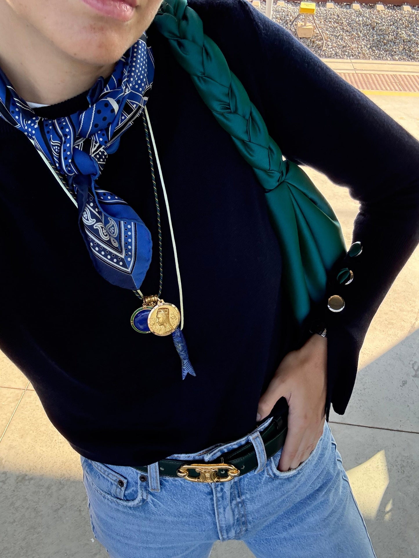 Maru Crew Neck Navy KNITWEAR Laia Alen