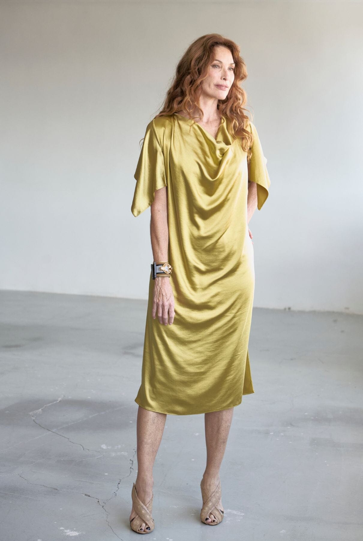 Gold Satin Tunic Dress ES Fascinante Gold Satin Tunic Dress ES Fascinante