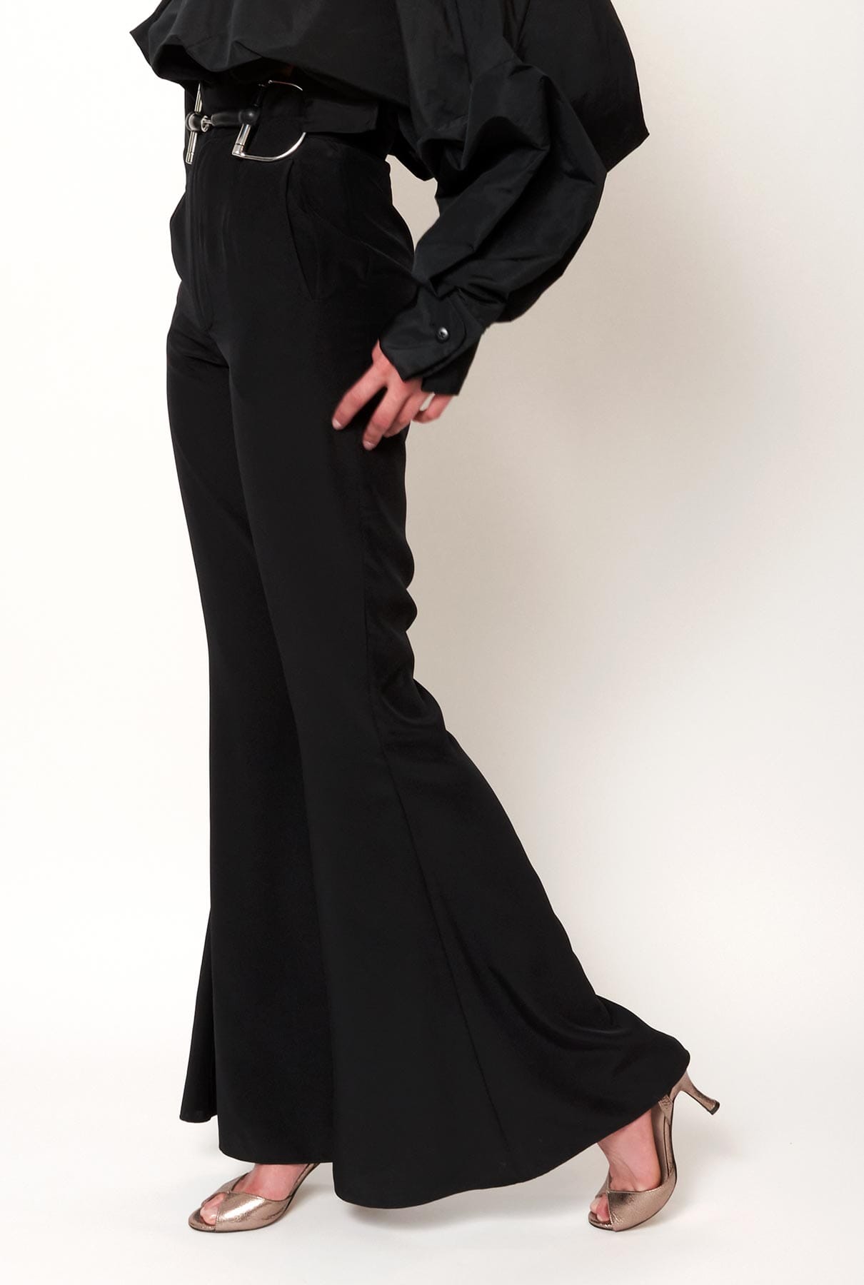 Pantalón campana con cinturón a juego Pants Malne