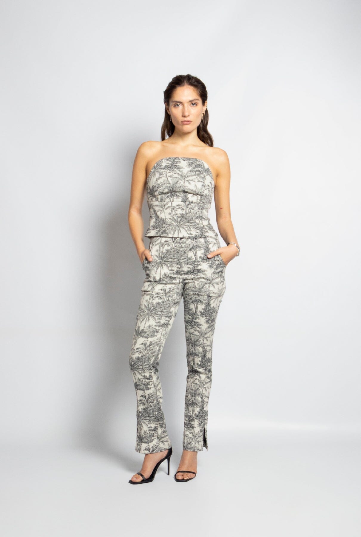 chaussure pantalon a toile