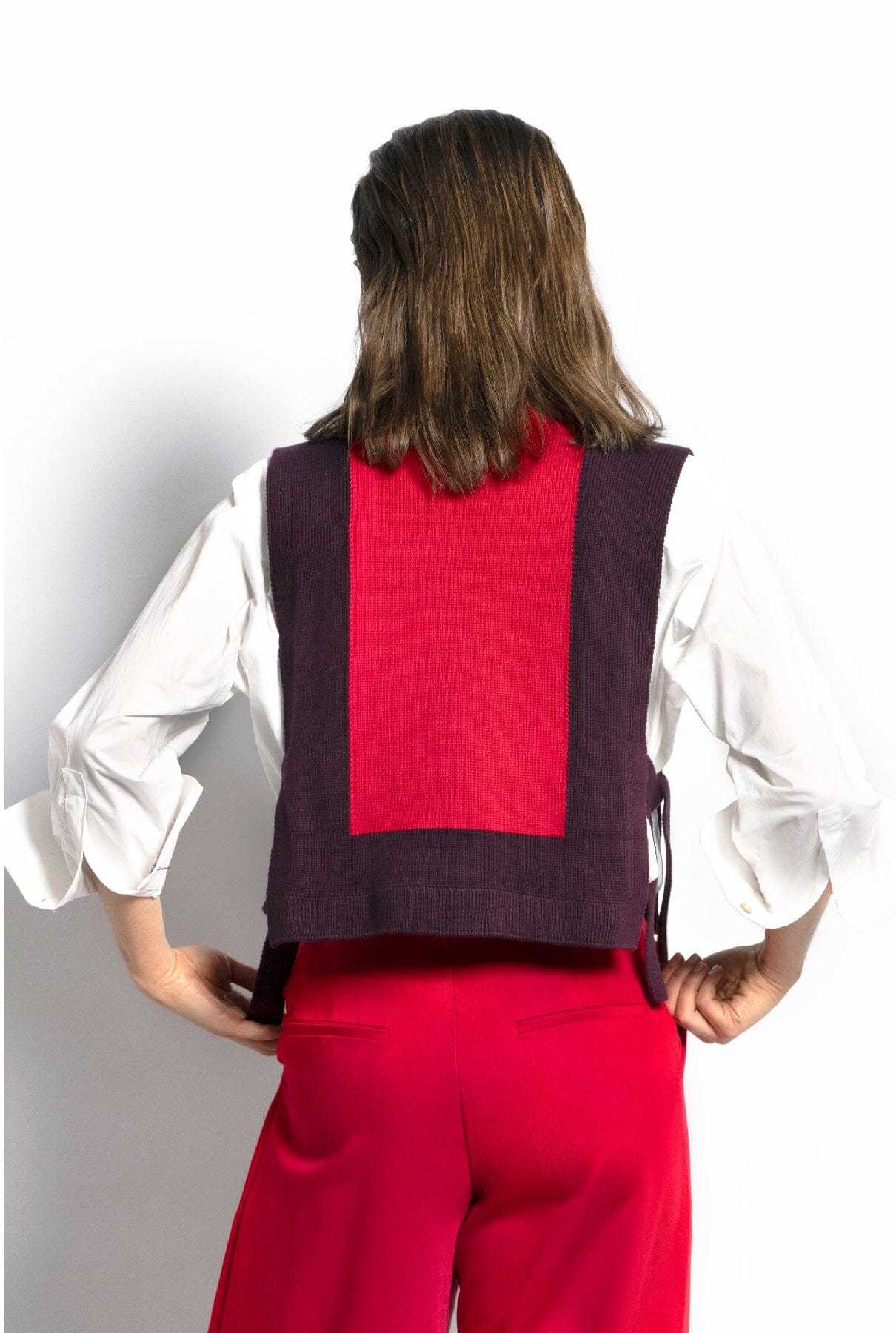 Pía punto rojo-granate Vests Galcon Studio