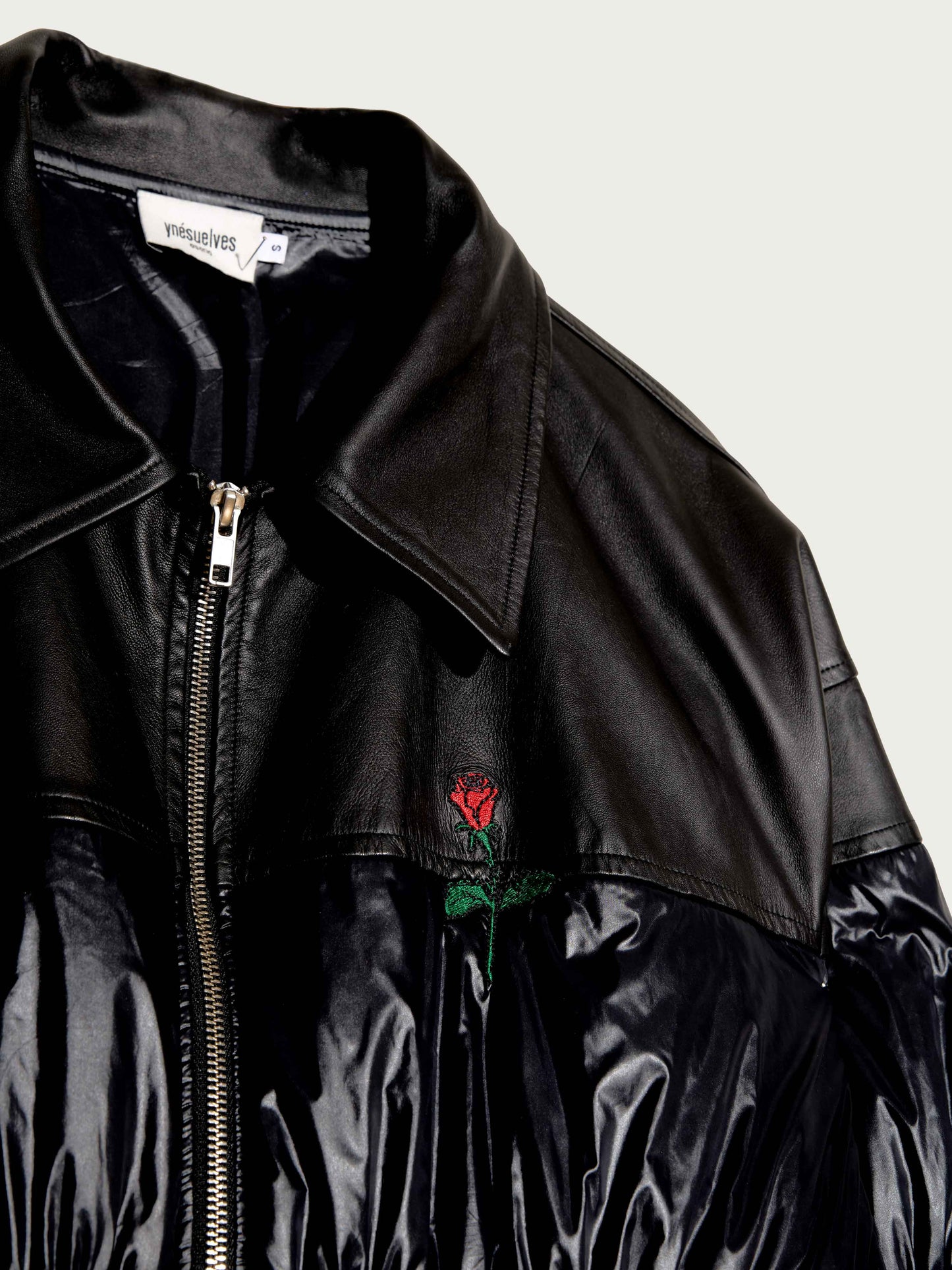 Puffer de la rosa Coats Ynes Suelves