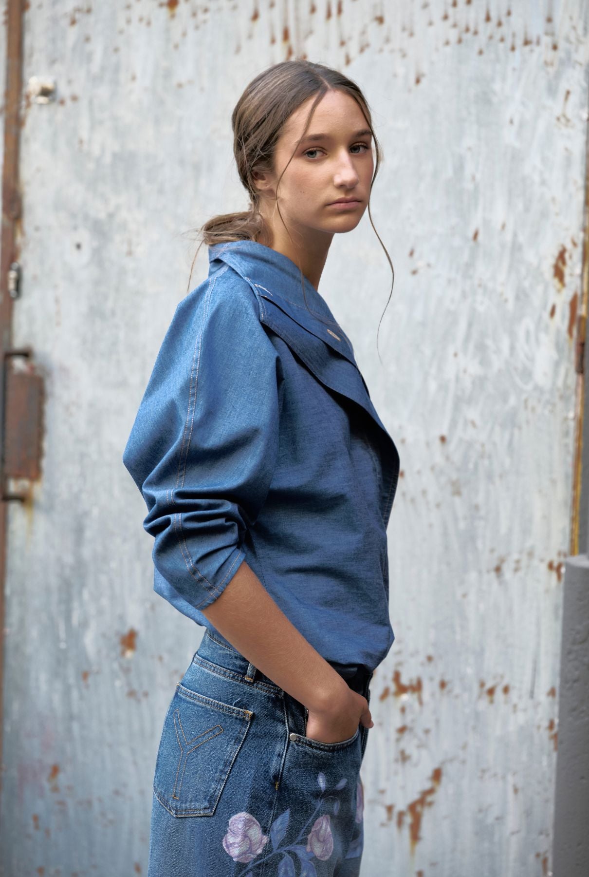 Side-closure shirt in denim Shirts & blouses Iki Essentials