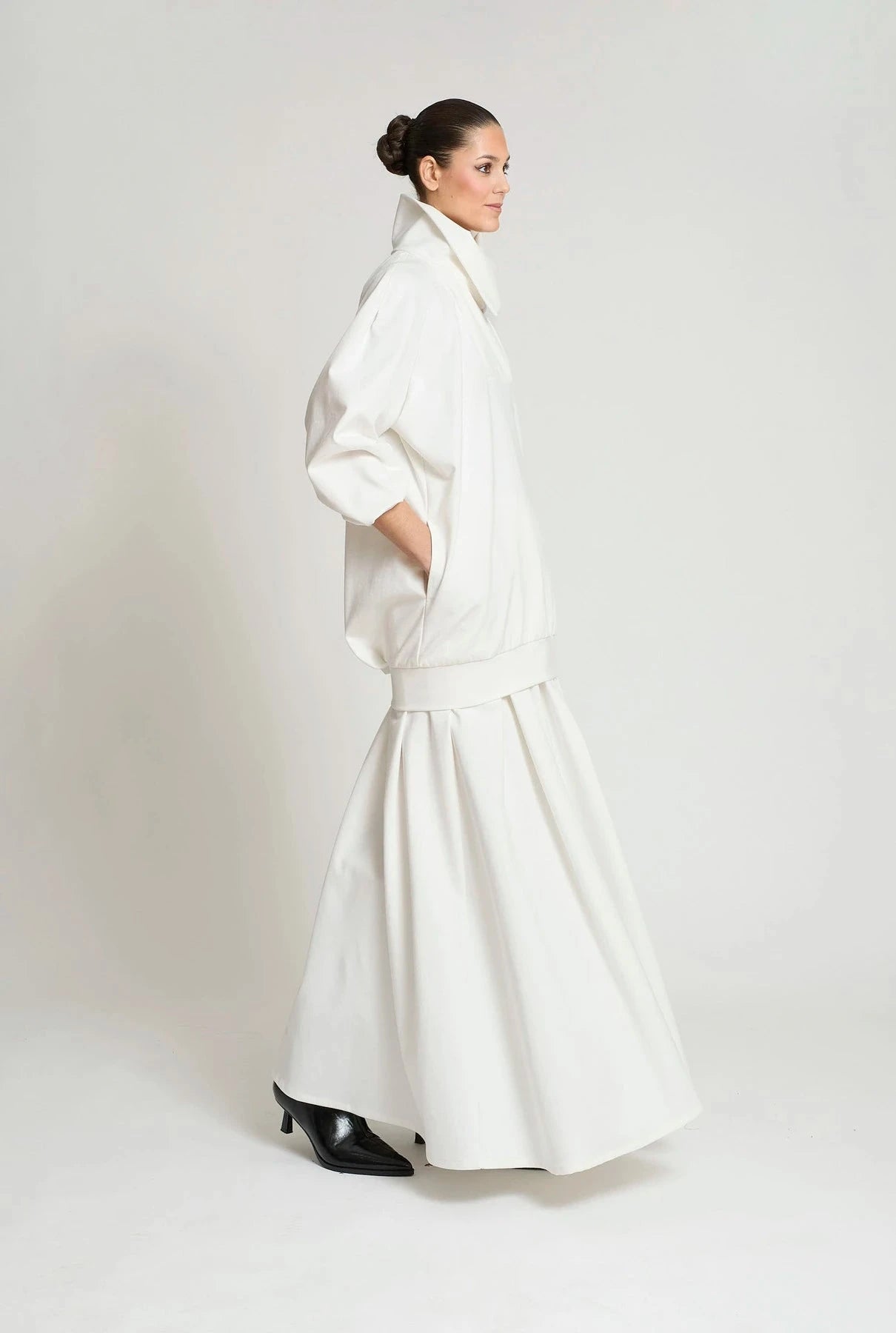 sudadera-vanesa-blanca Sweatshirts Zaitegui Studio