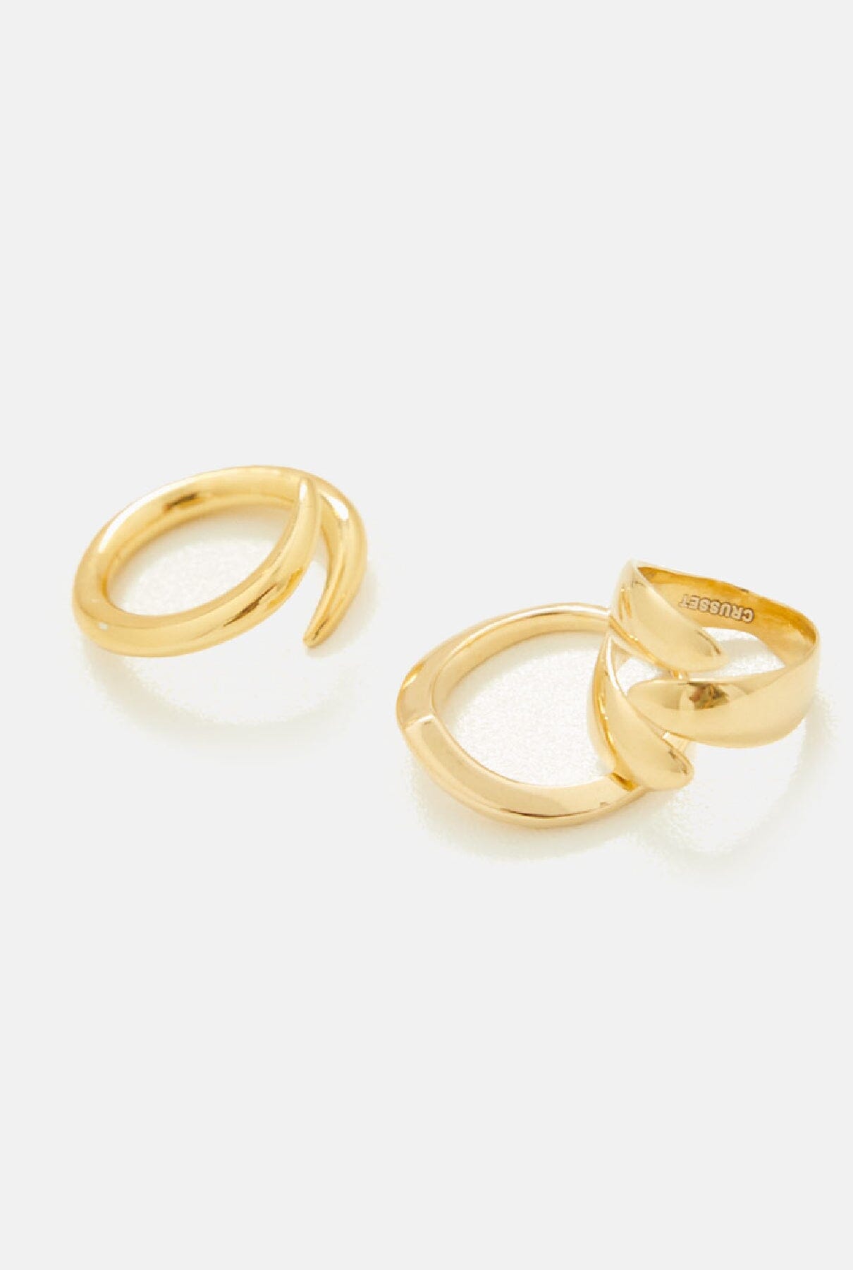 The punk ring Rings Crusset