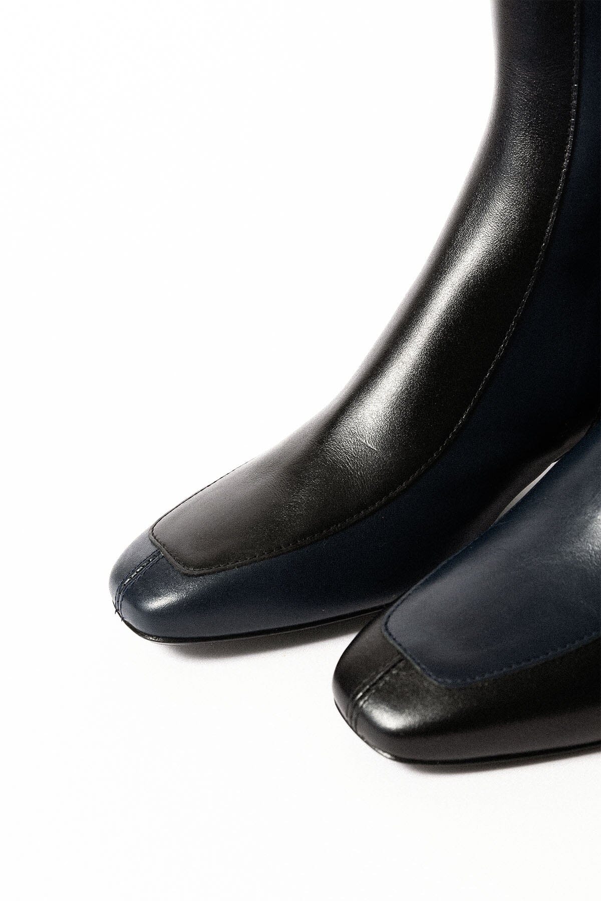 Tilda Negro Marino Es Fascinante Boots Mint and Rose