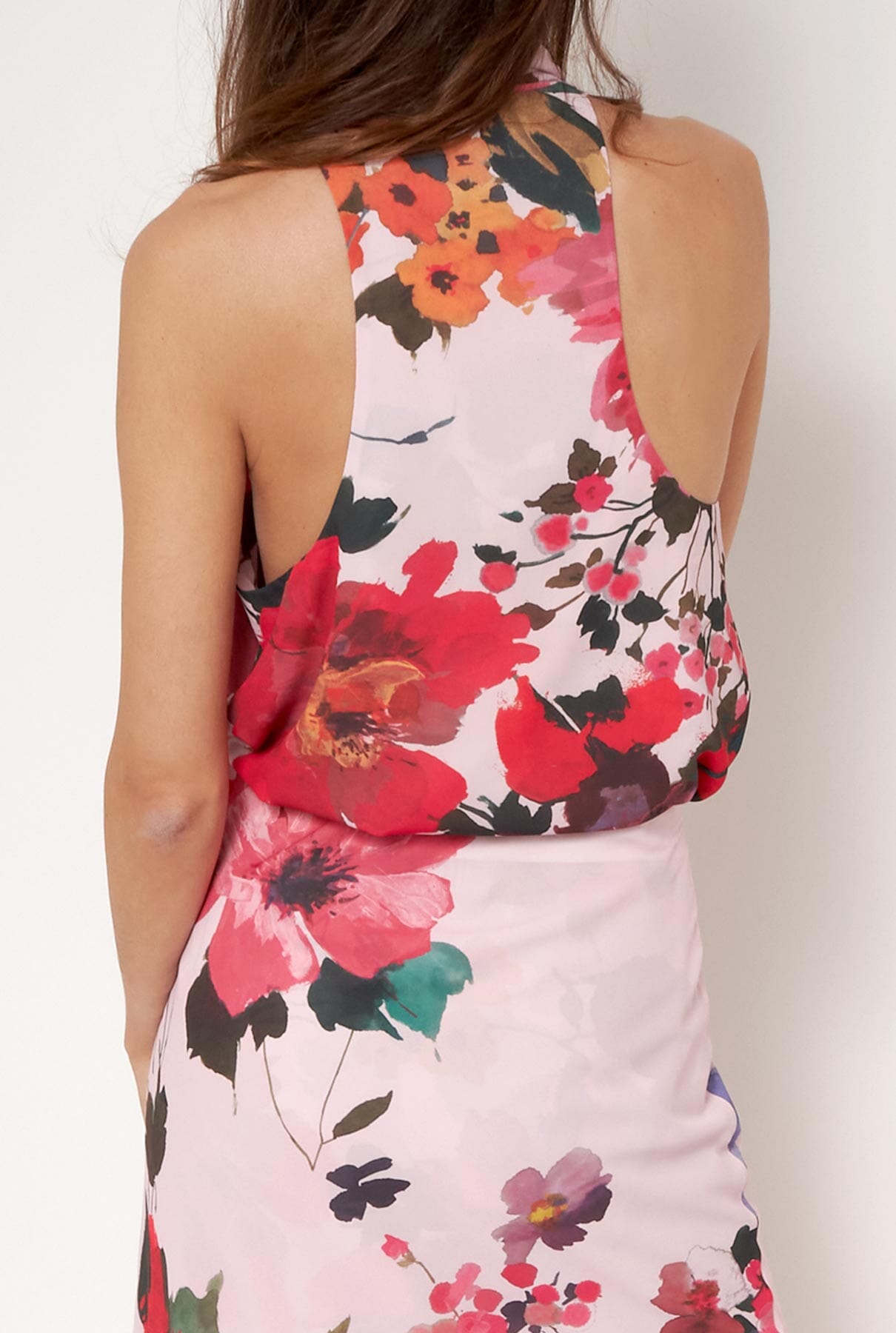 Top Halter con Lazada Flores Acuareladas T-Shirts & tops Juan Vidal