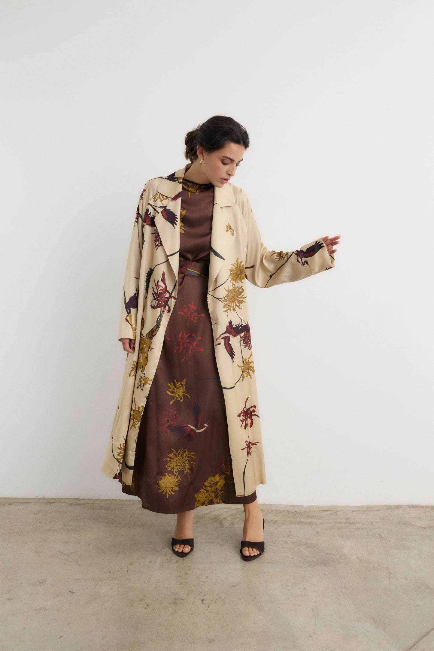 Vestido Frida Flora Marrón - Preorder Dresses Galcon Studio