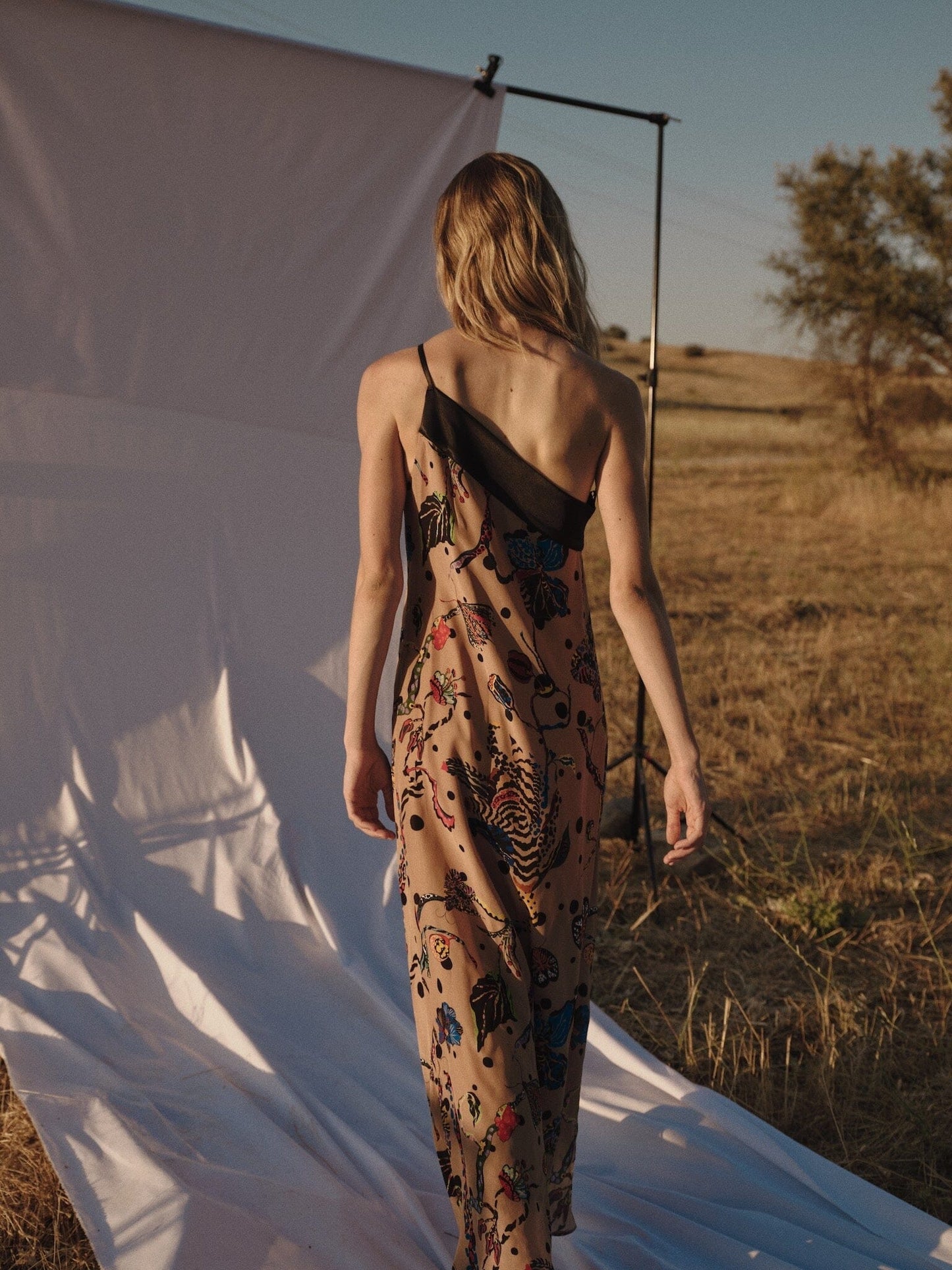 Vestido Lauren beige Dresses Galcon Studio