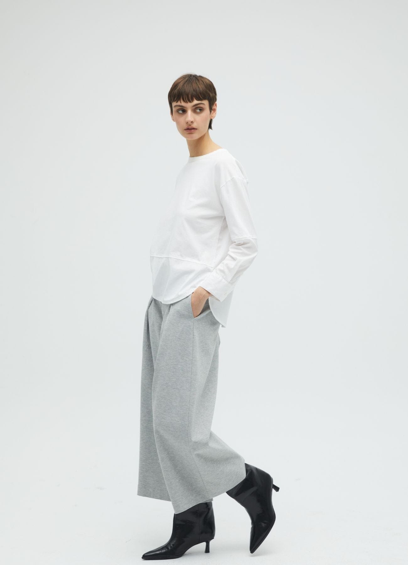 WIDE PANTS PUNTO ROMA Trousers Commelle