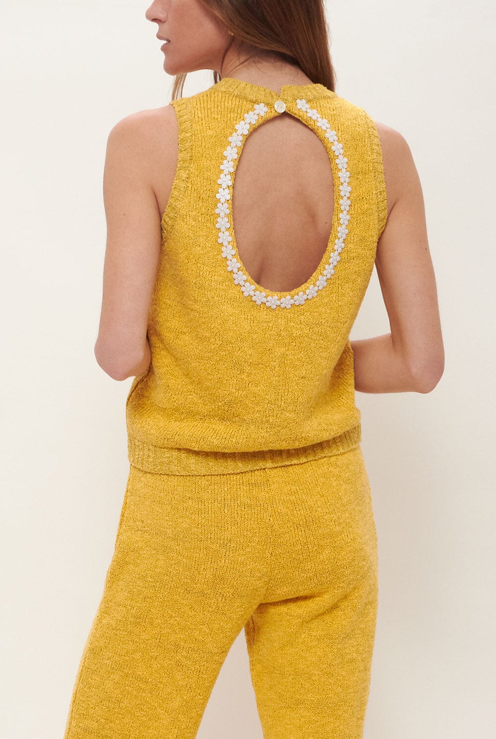 Blanca top - Yellow T-Shirts & tops Laia Alen