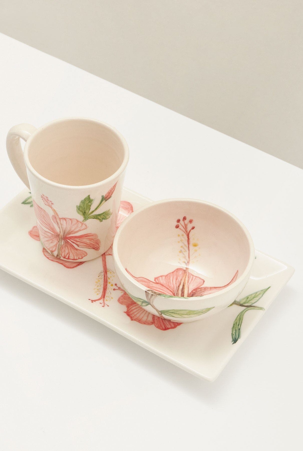 Crockery Breakfast Flowers 2. ( For 1 person) Tableware Nuria Blanco