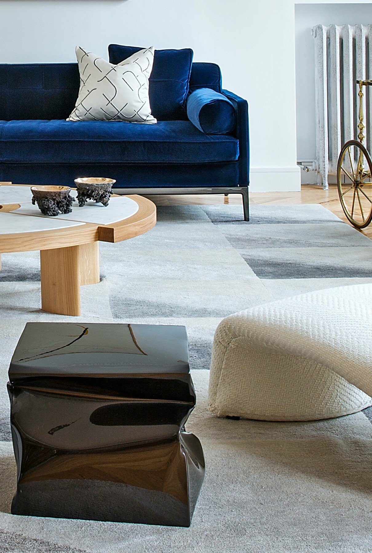 Cubb cuadrado negro decorative art Inés Benavides