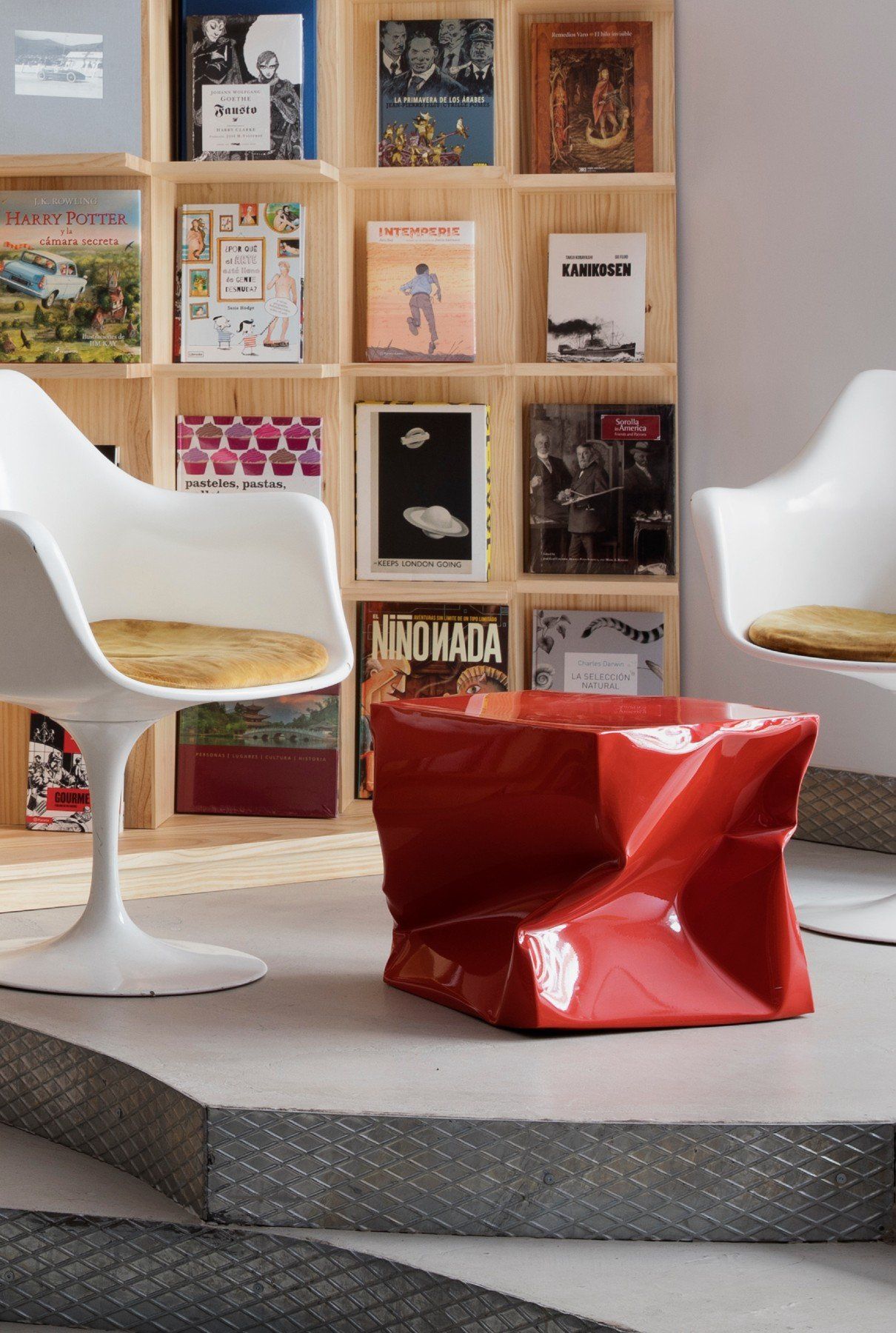 Cubb cuadrado rojo decorative art Inés Benavides