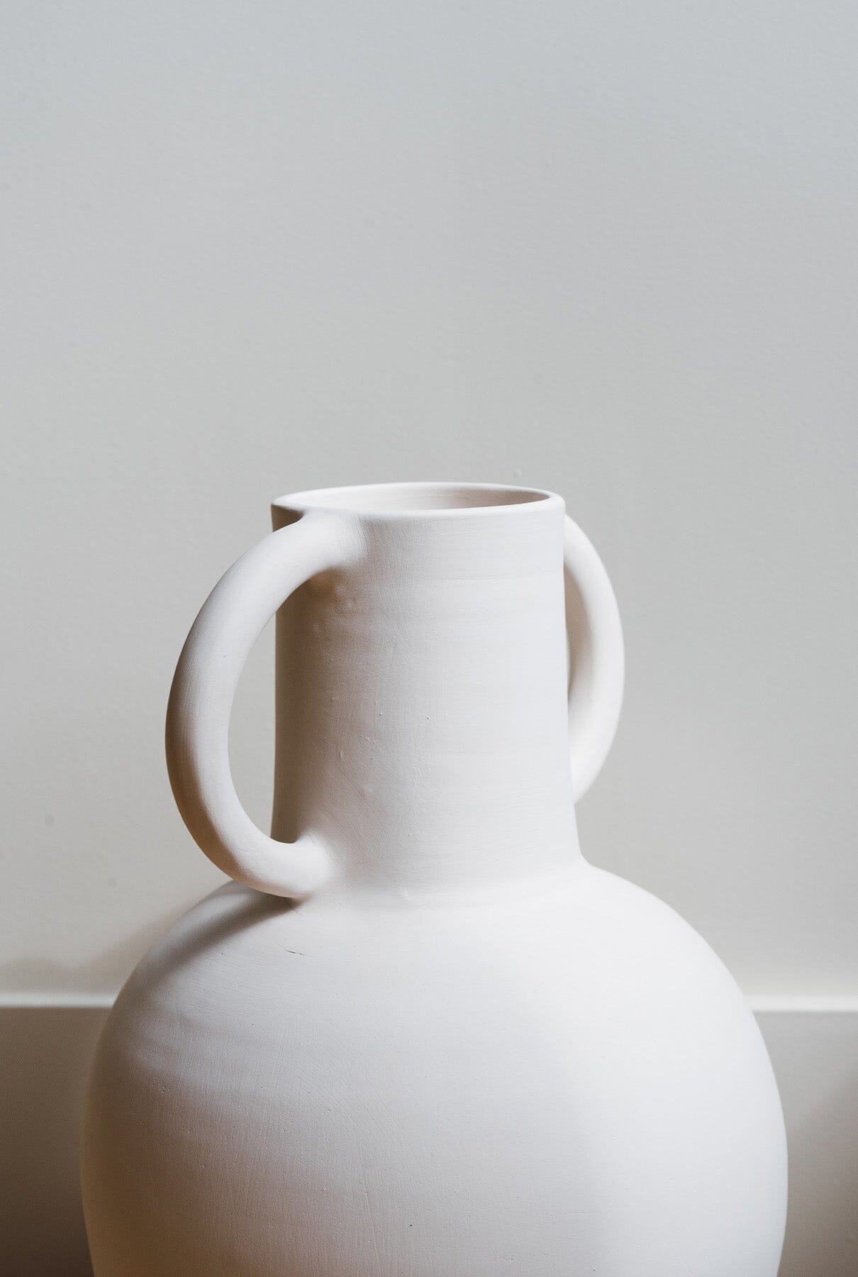 Jarrón Calma 01 en blanco Vases INMA PEROLI