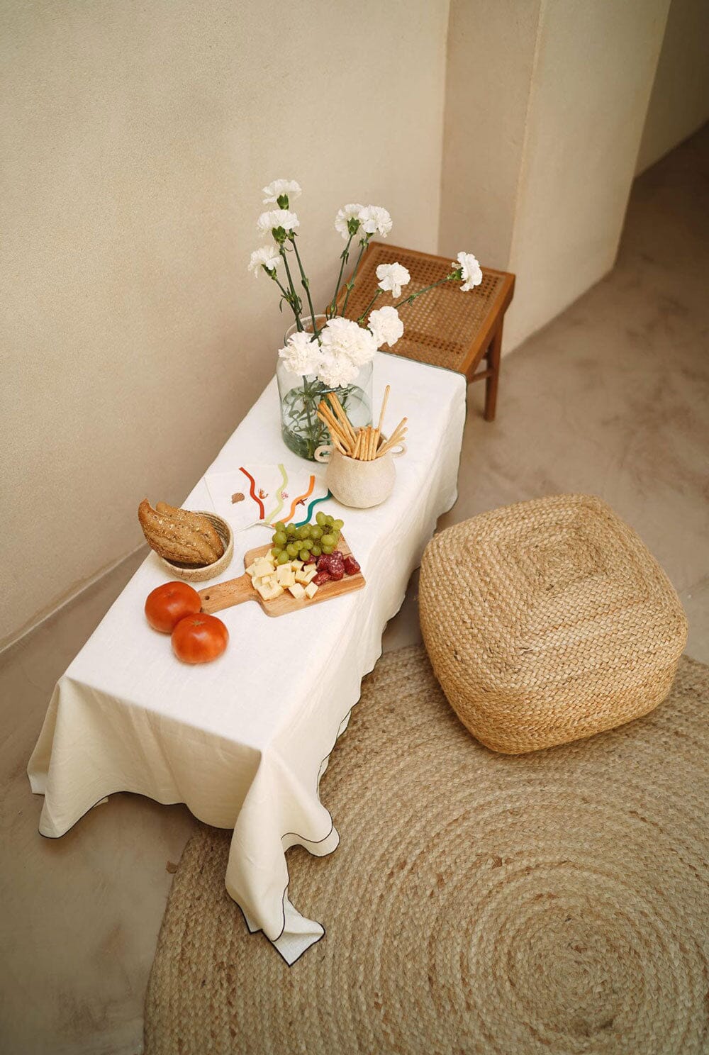 Mantel de lino blanco con festón negro Tablewear ESPIGAS DE TRIGO