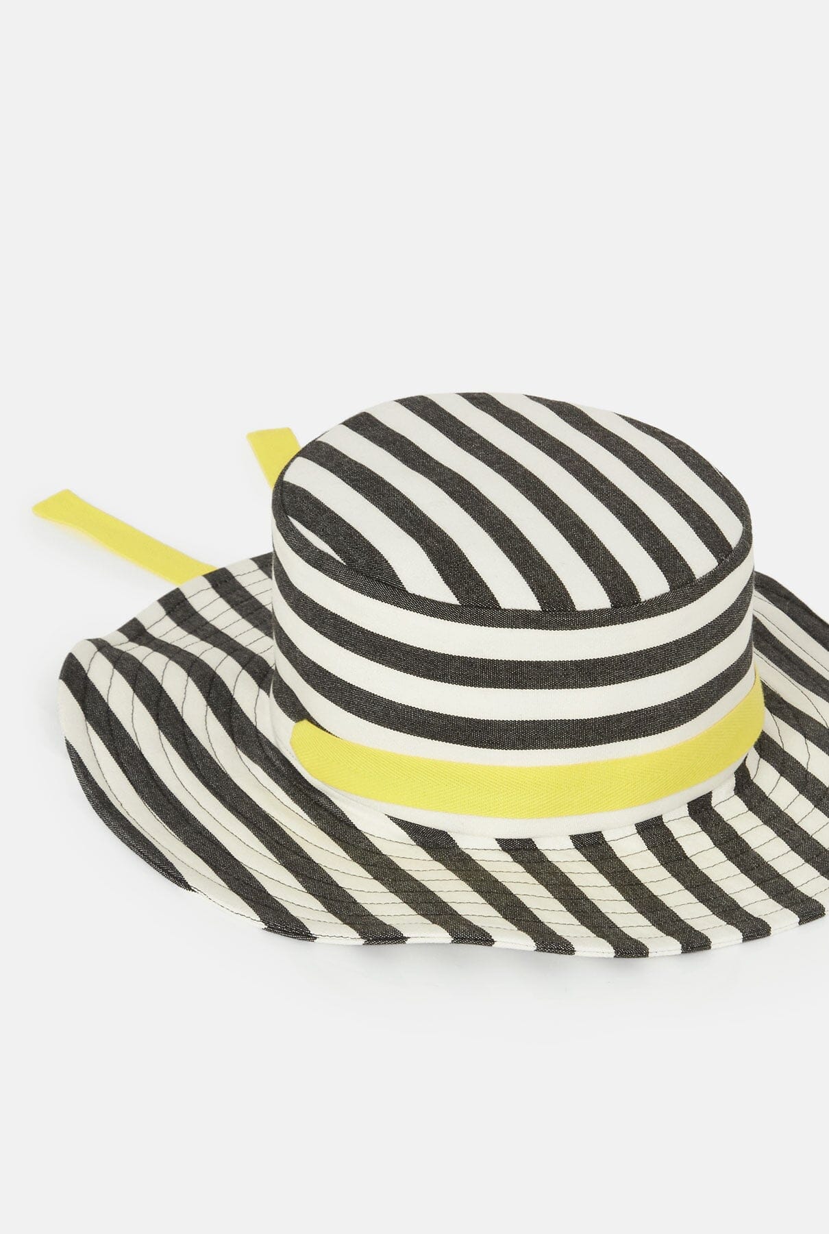 Navia Stripes Hats Nana Golmar