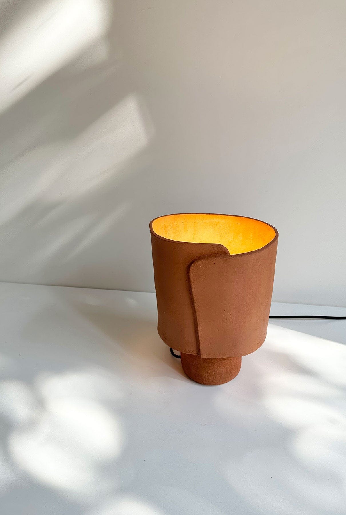 Solapa lámpara terracota lighting Adriana Cabello