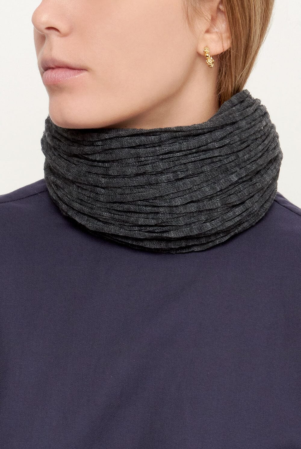 Wool necklace gris marengo Necklaces Victoria de Talhora