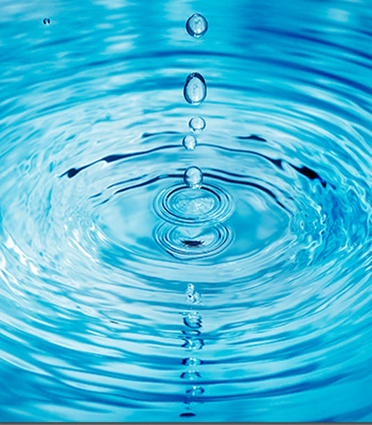El agua. Un recurso natural esencial para el planeta y una forma de escapismo y relajación.