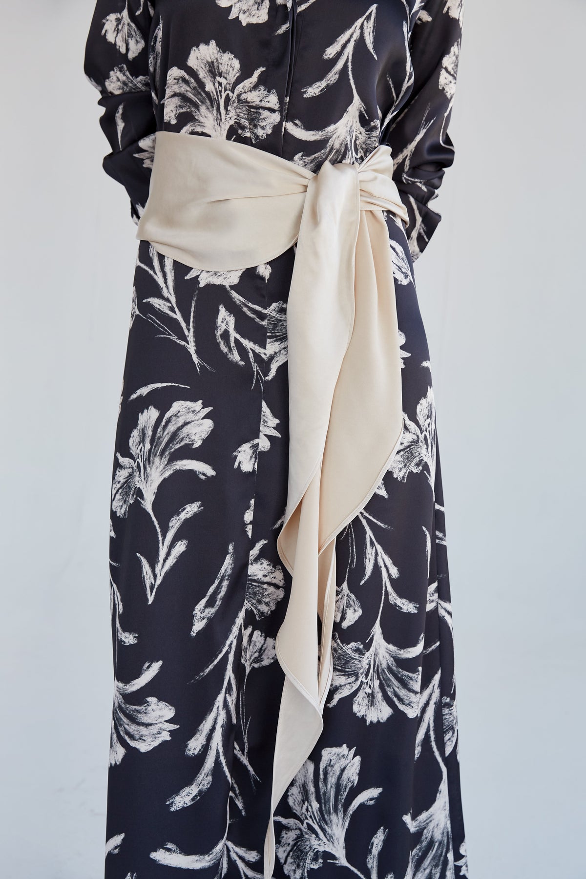 Vestido Lida largo flores negro