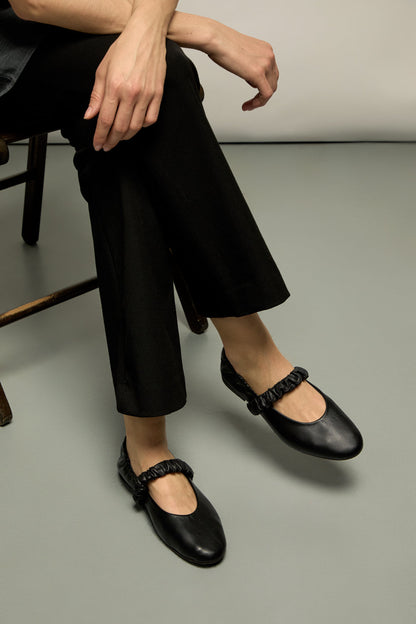 Charlie Ballet Flats in Black Leather