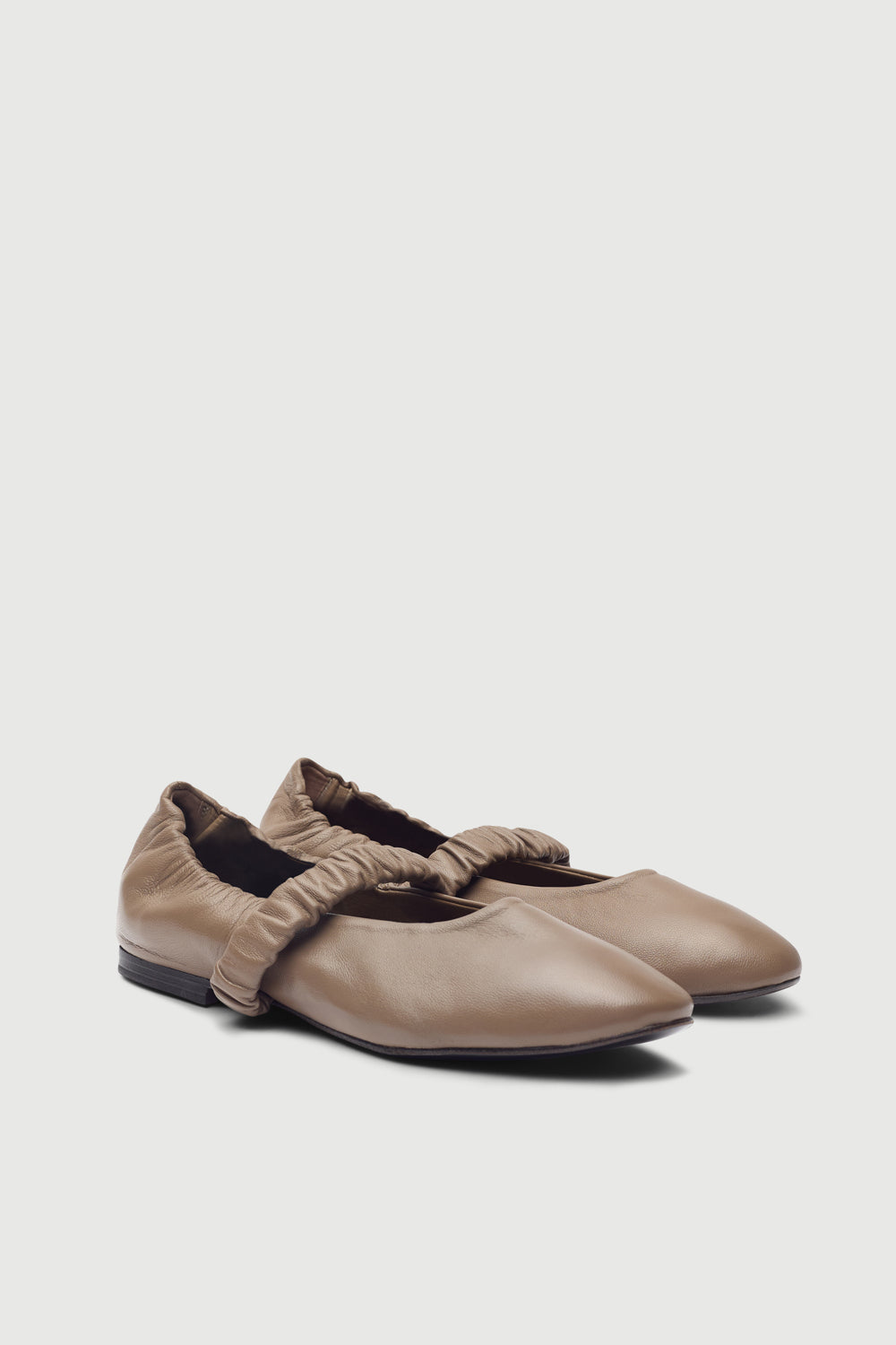 Charlie Ballet Flats in Taupe Leather
