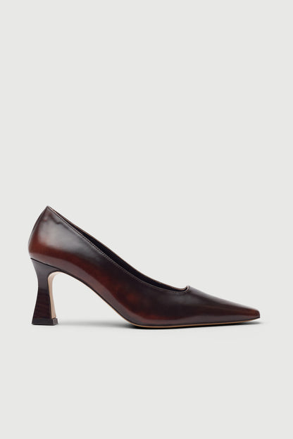 Petra Pumps in Brown Leather