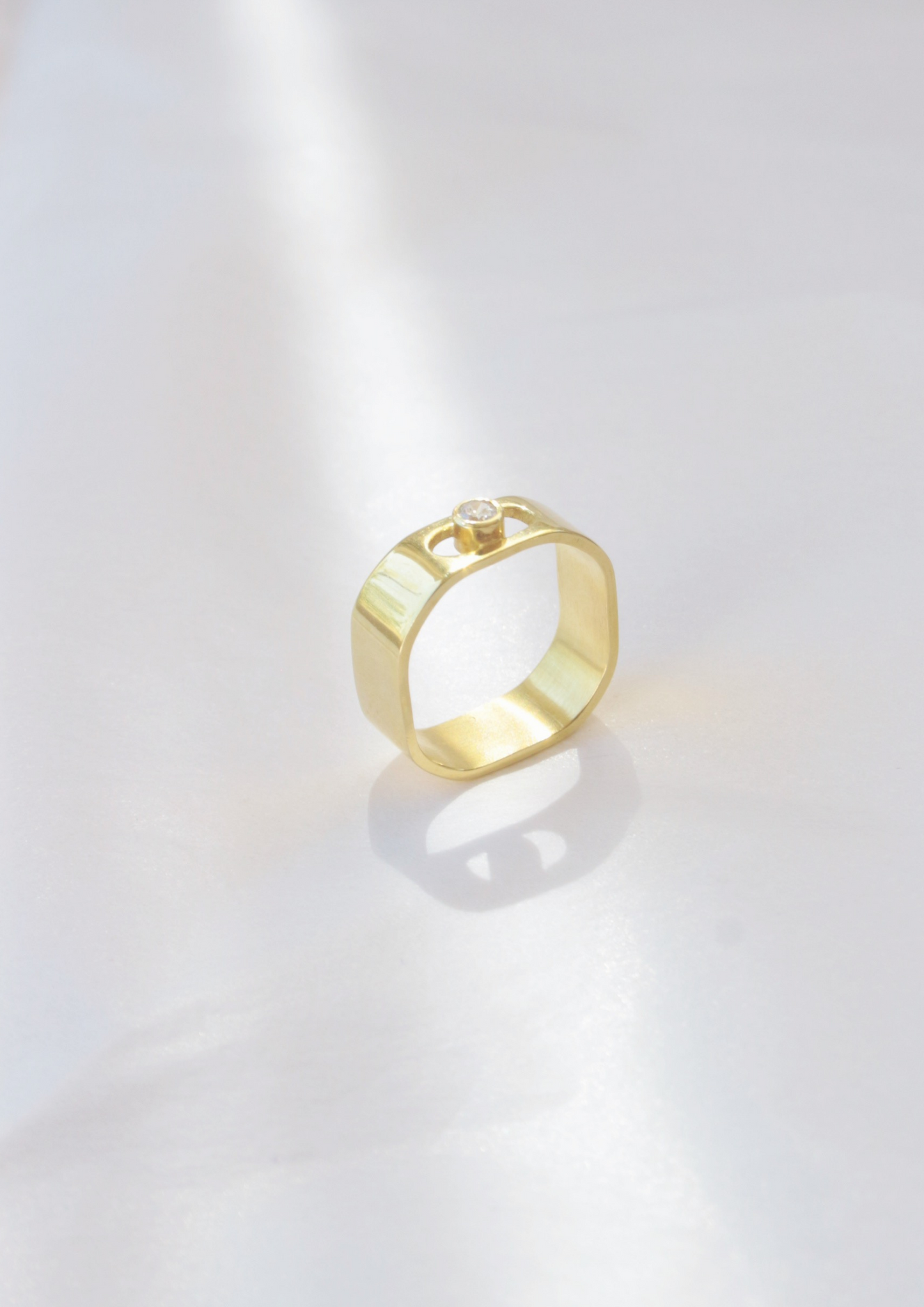 THE FOUNDING PILLAR RING