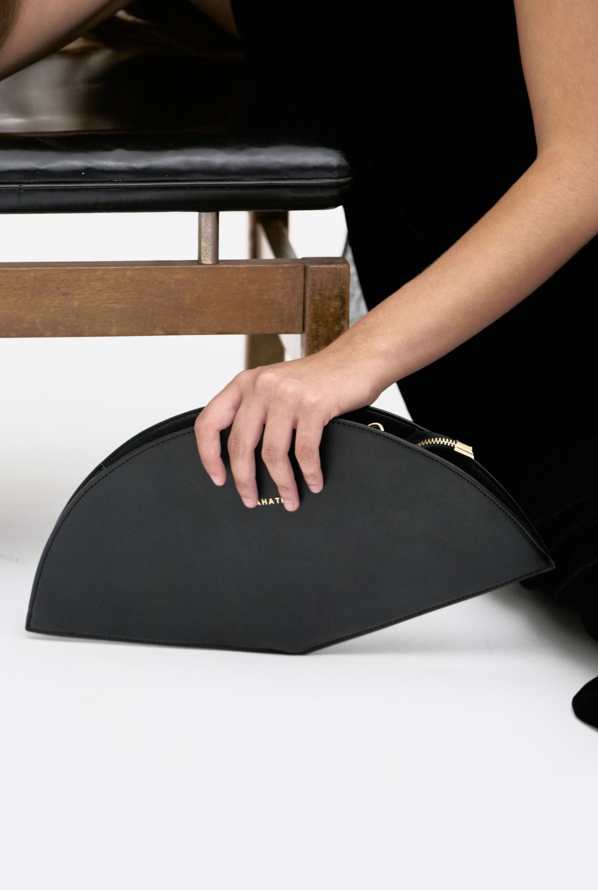 Abanico Lissé Negro Zahati 