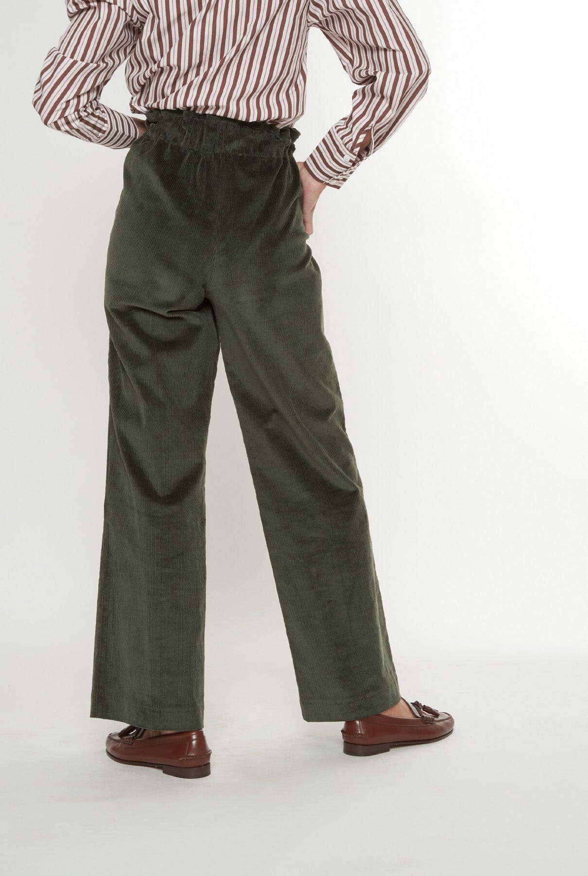 Ainhoa Green Trousers Julise Magon 