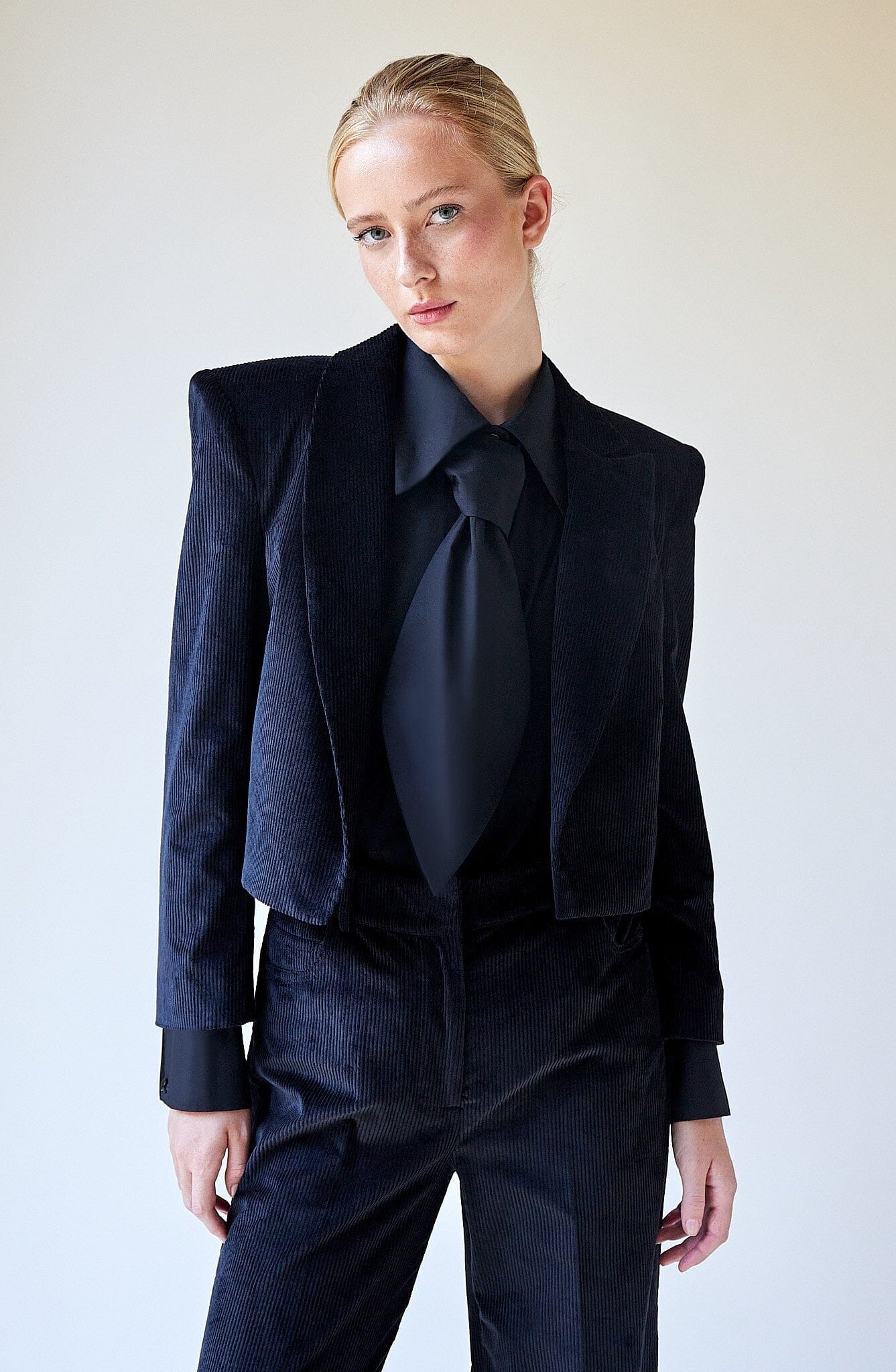 Amber Spencer Jacket Black Corduroy The Label Edition 