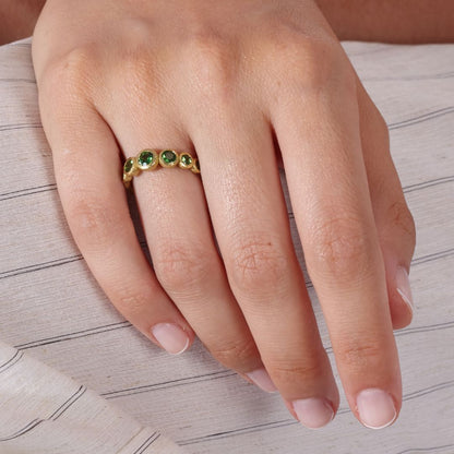 Anillo 9 Bubbles – Oro Amarillo 18k y Tsavoritas Rings Elena Carrera 