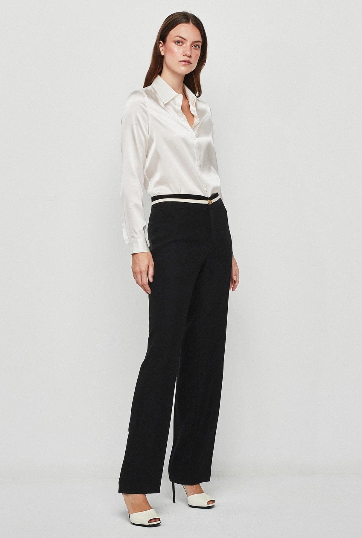 Back crepe trousers Trousers Mirto 