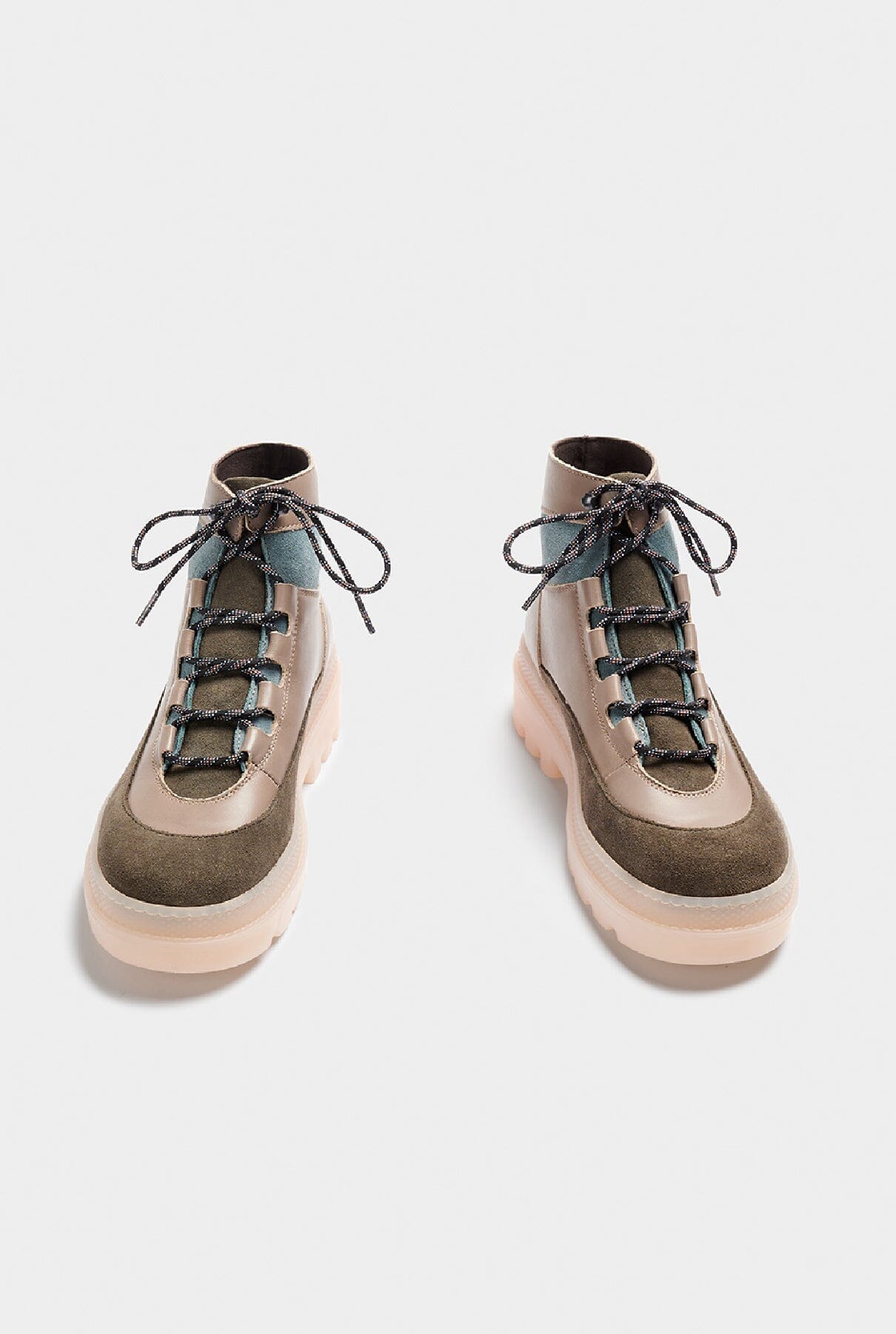 Balch Taupe Boots Naguisa 